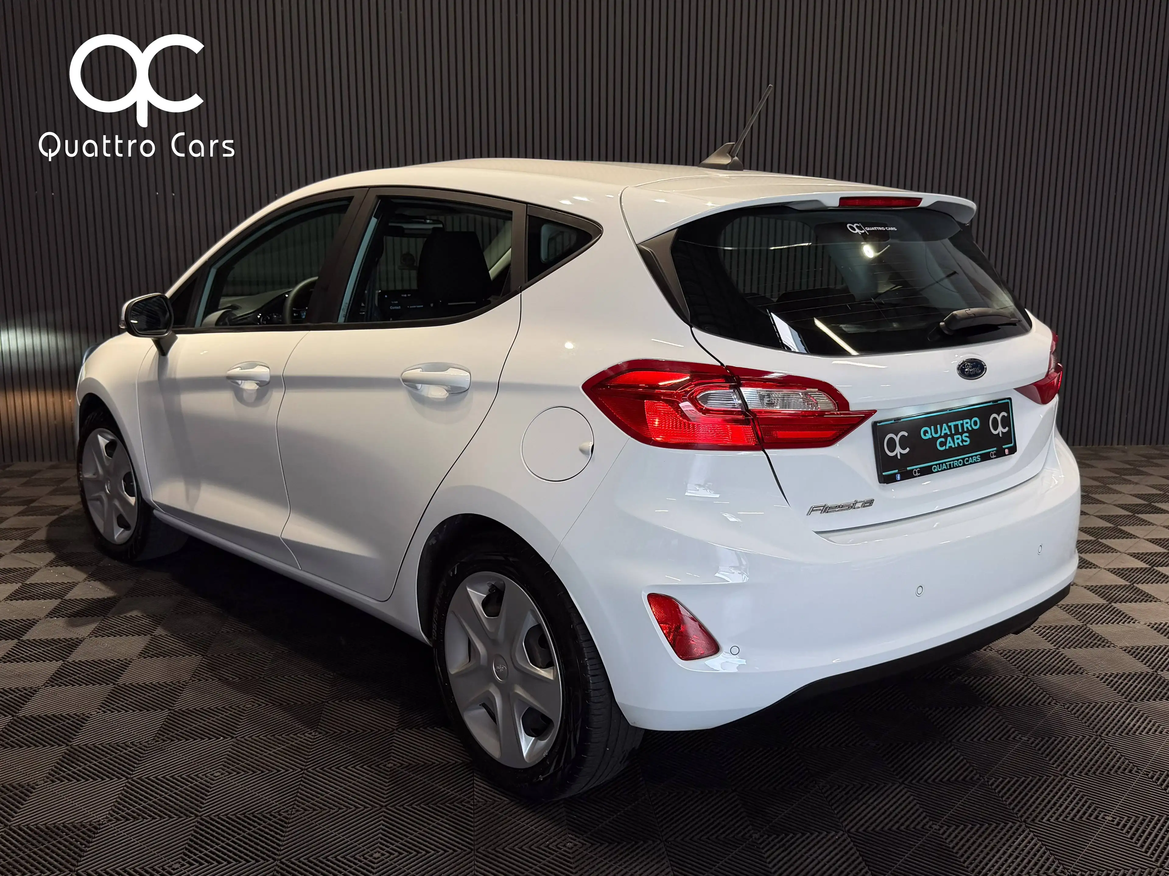 Ford Fiesta 1.1i * CAR PLAY * CLIM * 1ERE MAIN * CAPTEURS ARR — photo 8