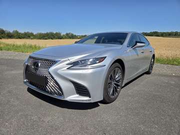 AWD Luxury Line
