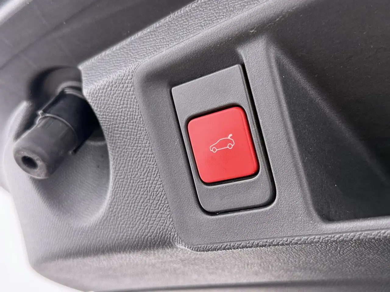 Peugeot 308 SW 180 GT PHEV Aut LED ALCANTARA NAVI SITZHZG, миниатюра 27
