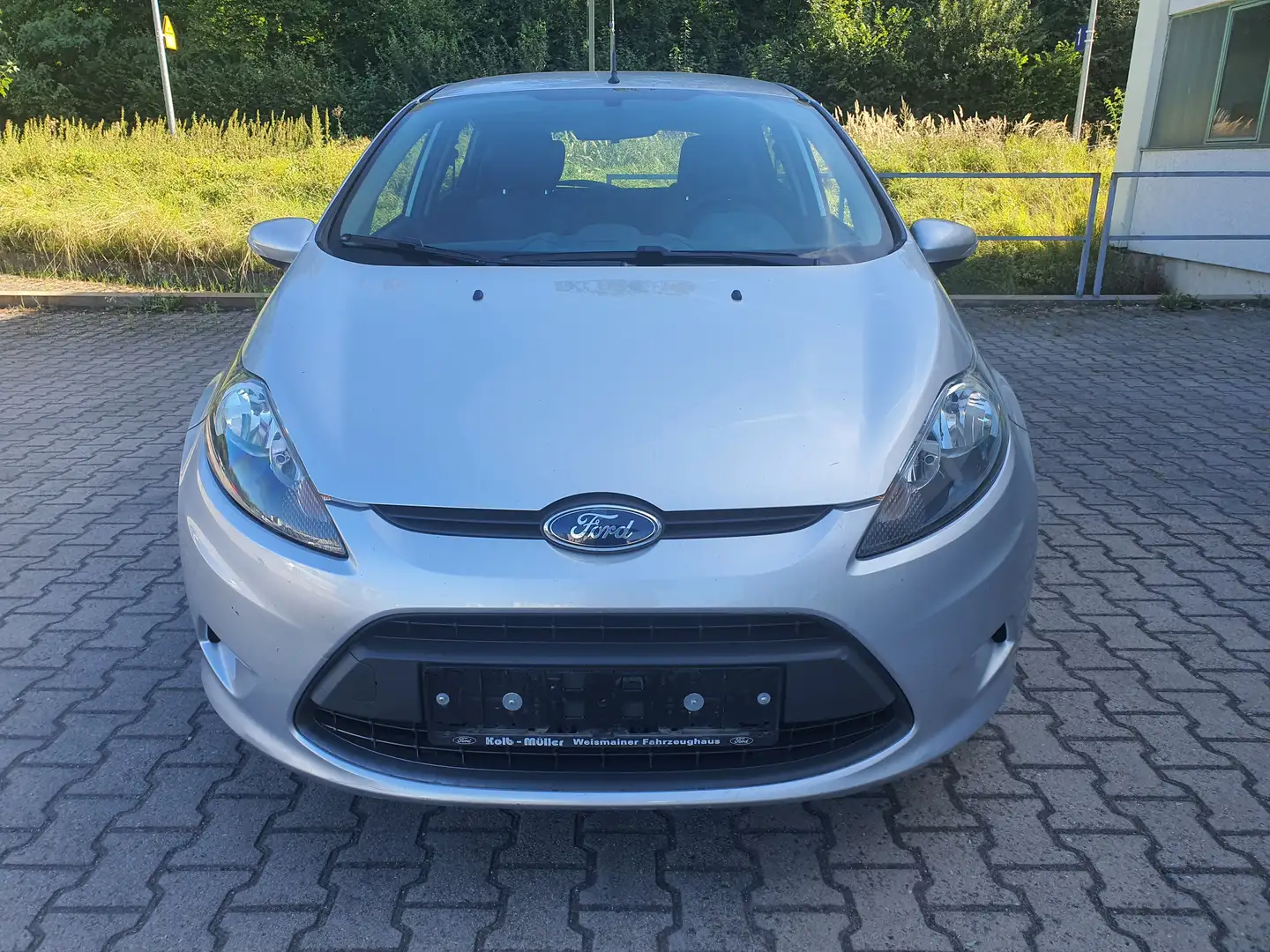 Ford Fiesta Trend Silber - 1