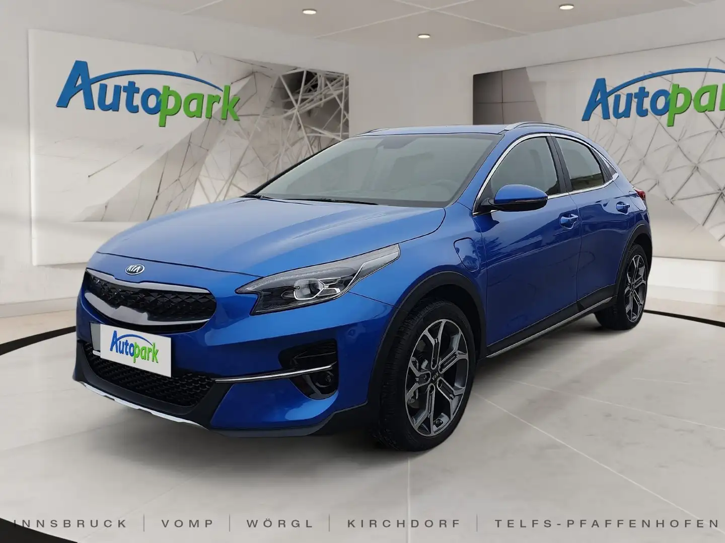 Kia XCeed Plug-in Hybrid Bleu - 1