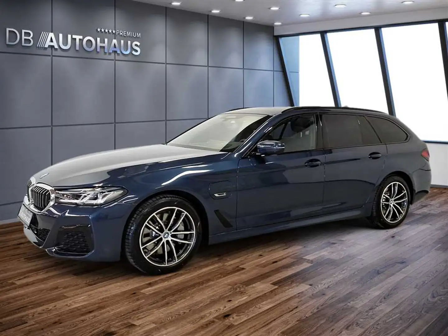 BMW 530 e Touring Sport-Steptronic Blau - 1
