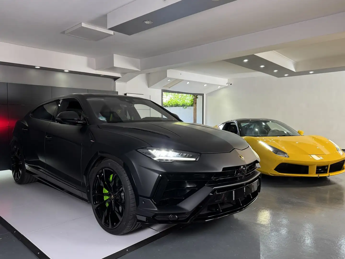 Lamborghini Urus S Dynamikpaket Schiebedach Carbon Akrapovic Negro - 2
