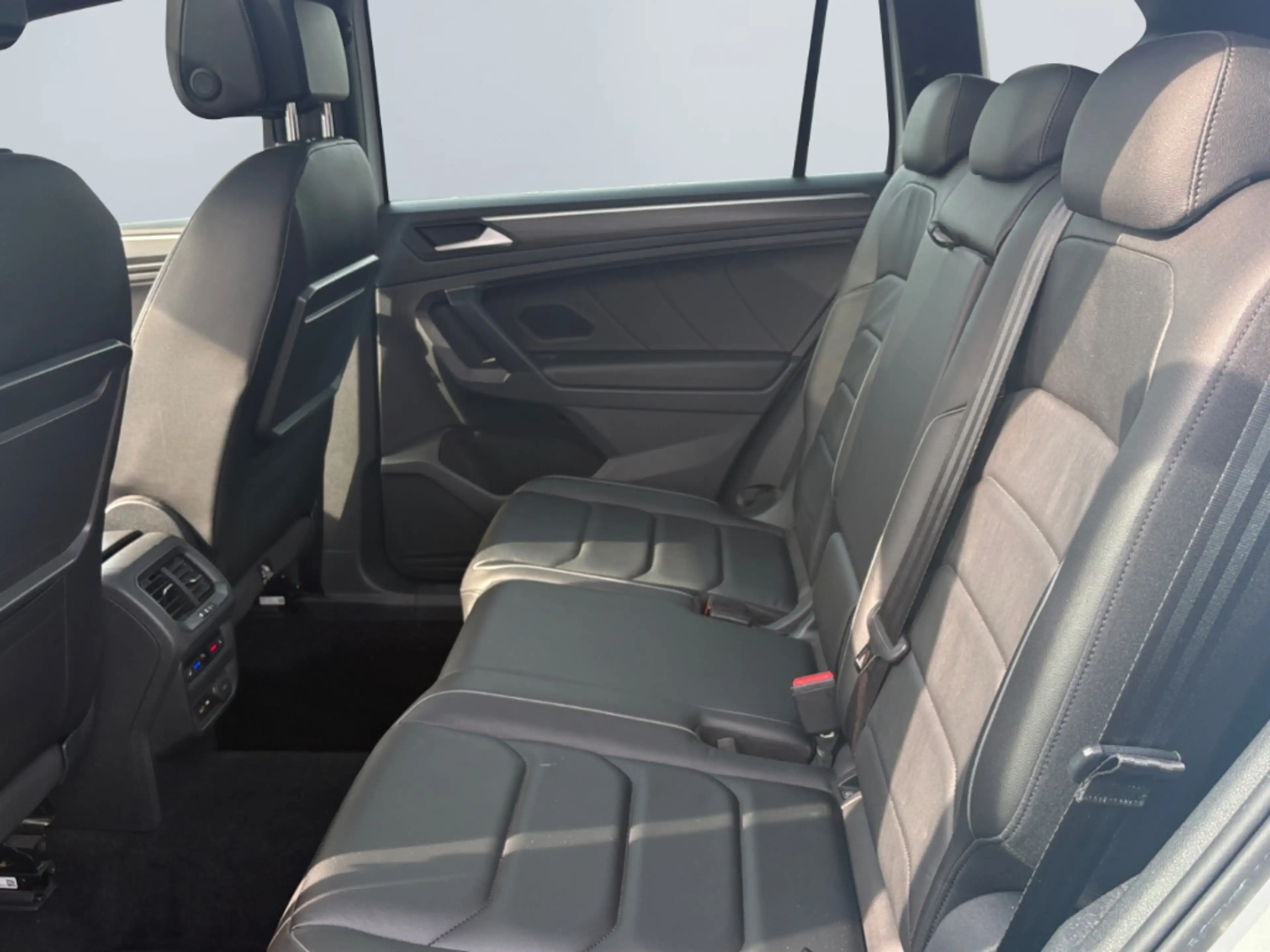 SEAT Tarraco 2.0 TSI Xcellence 4Dr *StHz*360°*AHK*20''* — photo 15