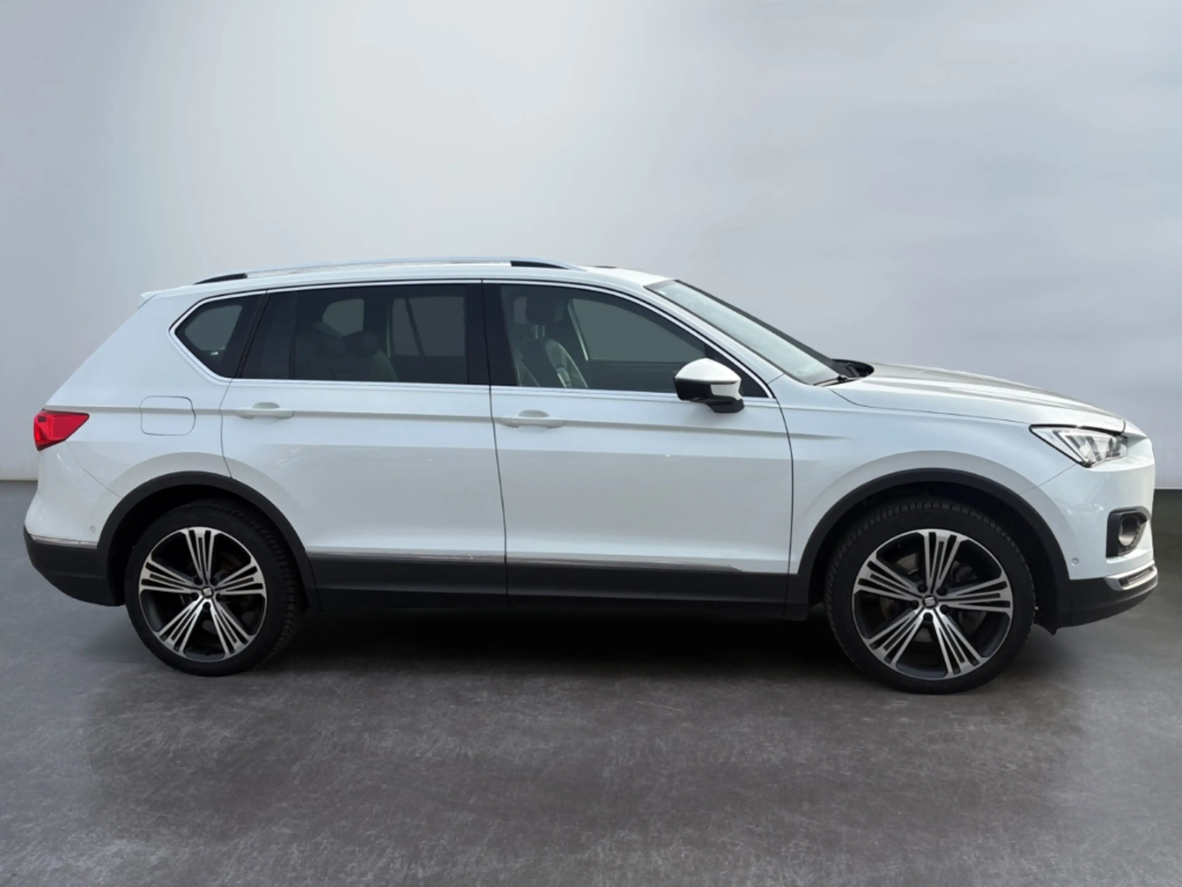 SEAT Tarraco 2.0 TSI Xcellence 4Dr *StHz*360°*AHK*20''* — photo 10