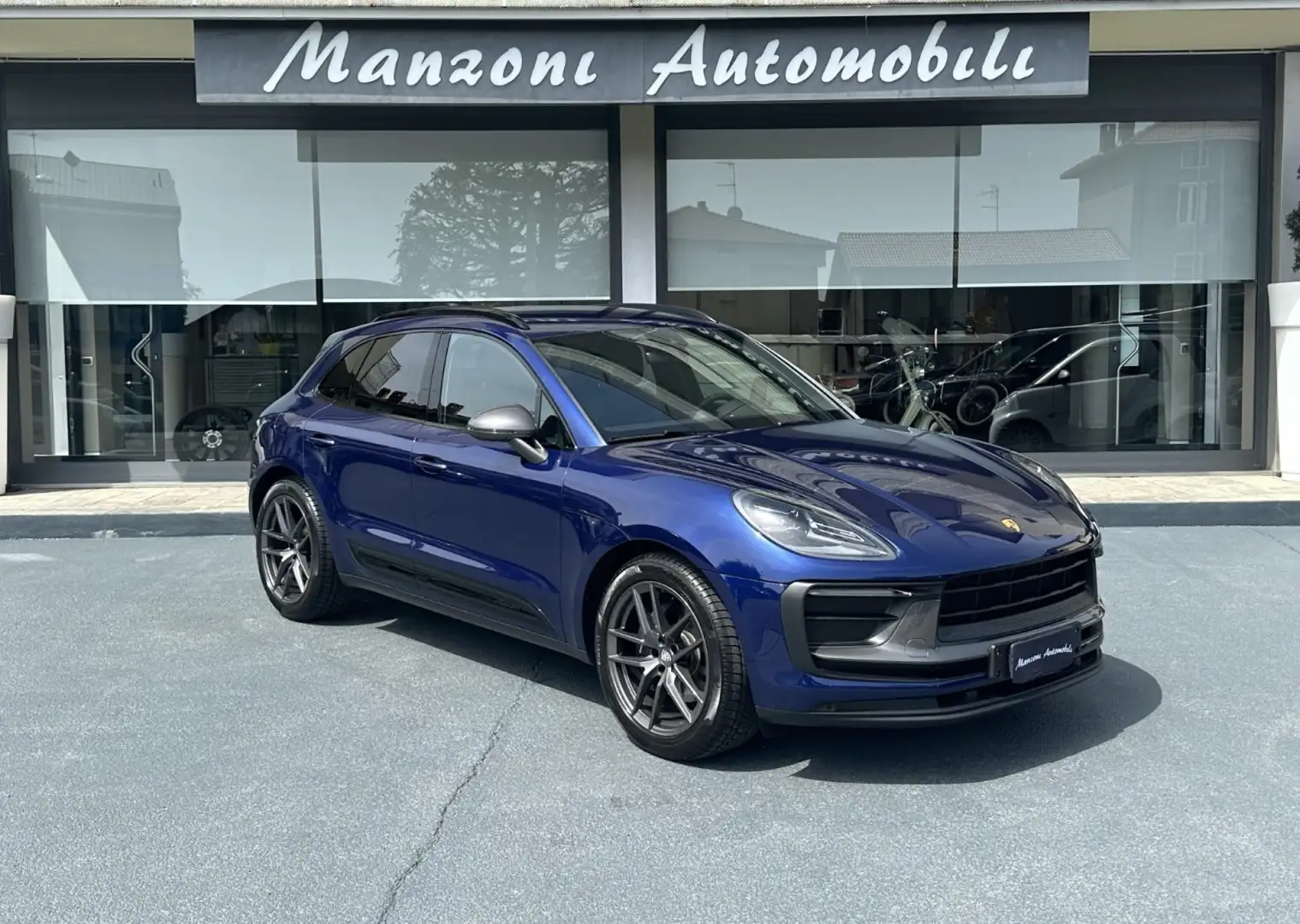 Porsche Macan 2.0 T Bleu - 1