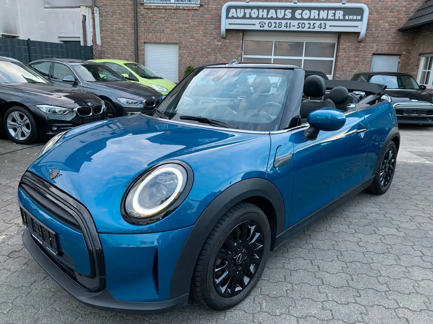 MINI Cooper Cabrio COOPER Cabrio Automatik Color-Line Classic Trim Blau - 1