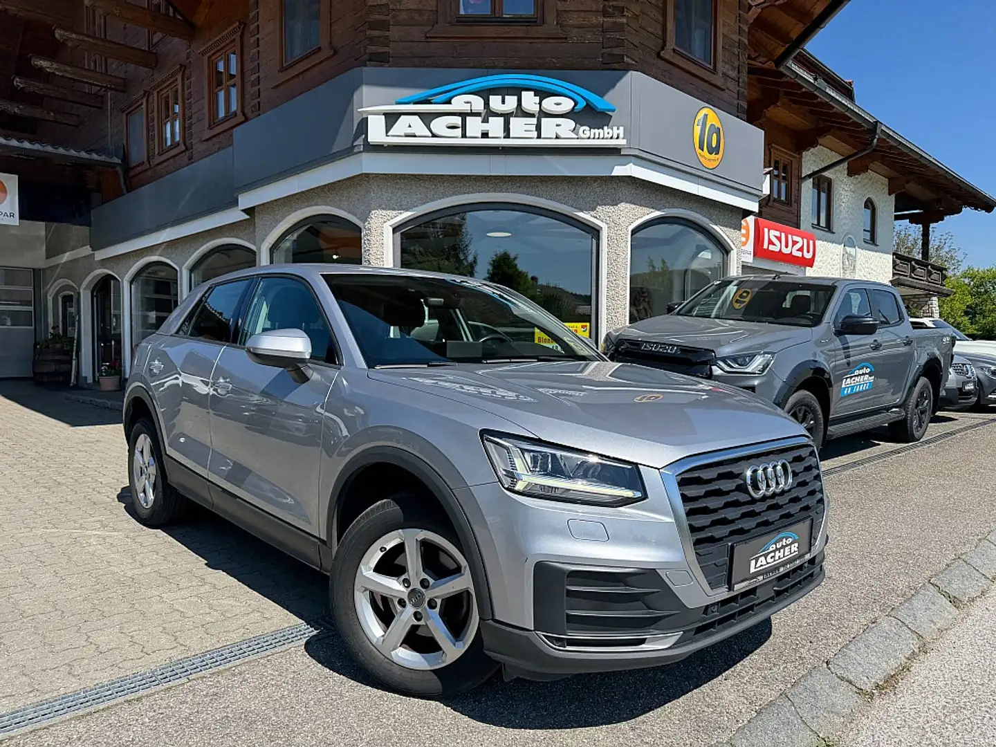 Audi Q2 30 TDI Intense S-tronic*LED*Leder*Navi* Silber - 1