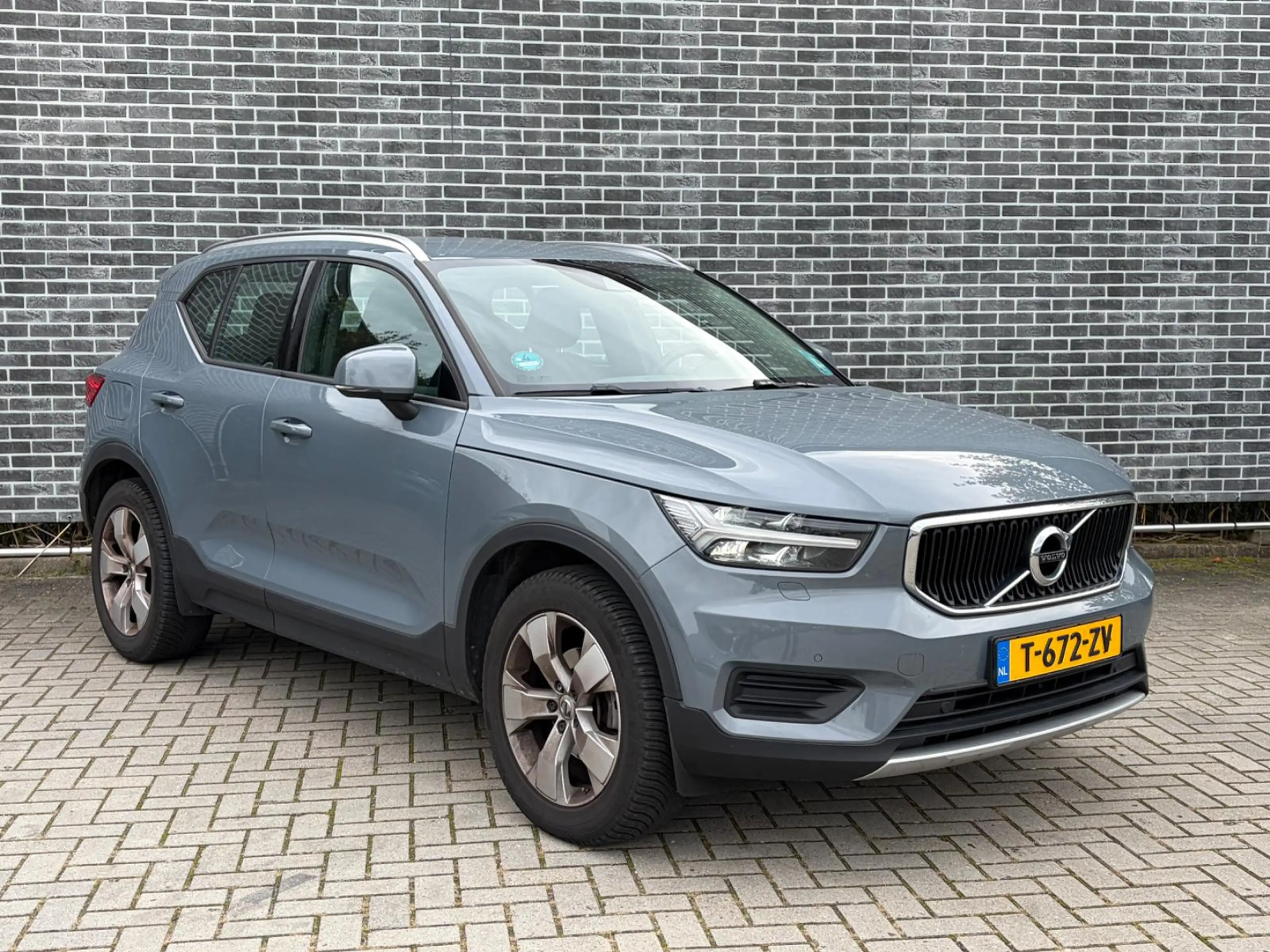 Volvo XC40 1.5 T3 | Trekhaak | Parkeersensoren | Stoelverwarm — photo 3