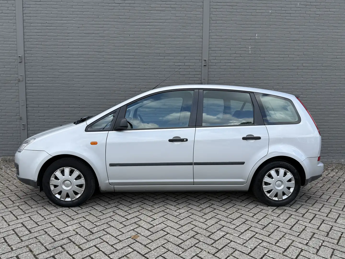 Ford Focus C-Max 1.6-16V Ambiente LAAG KM NAP Gris - 2