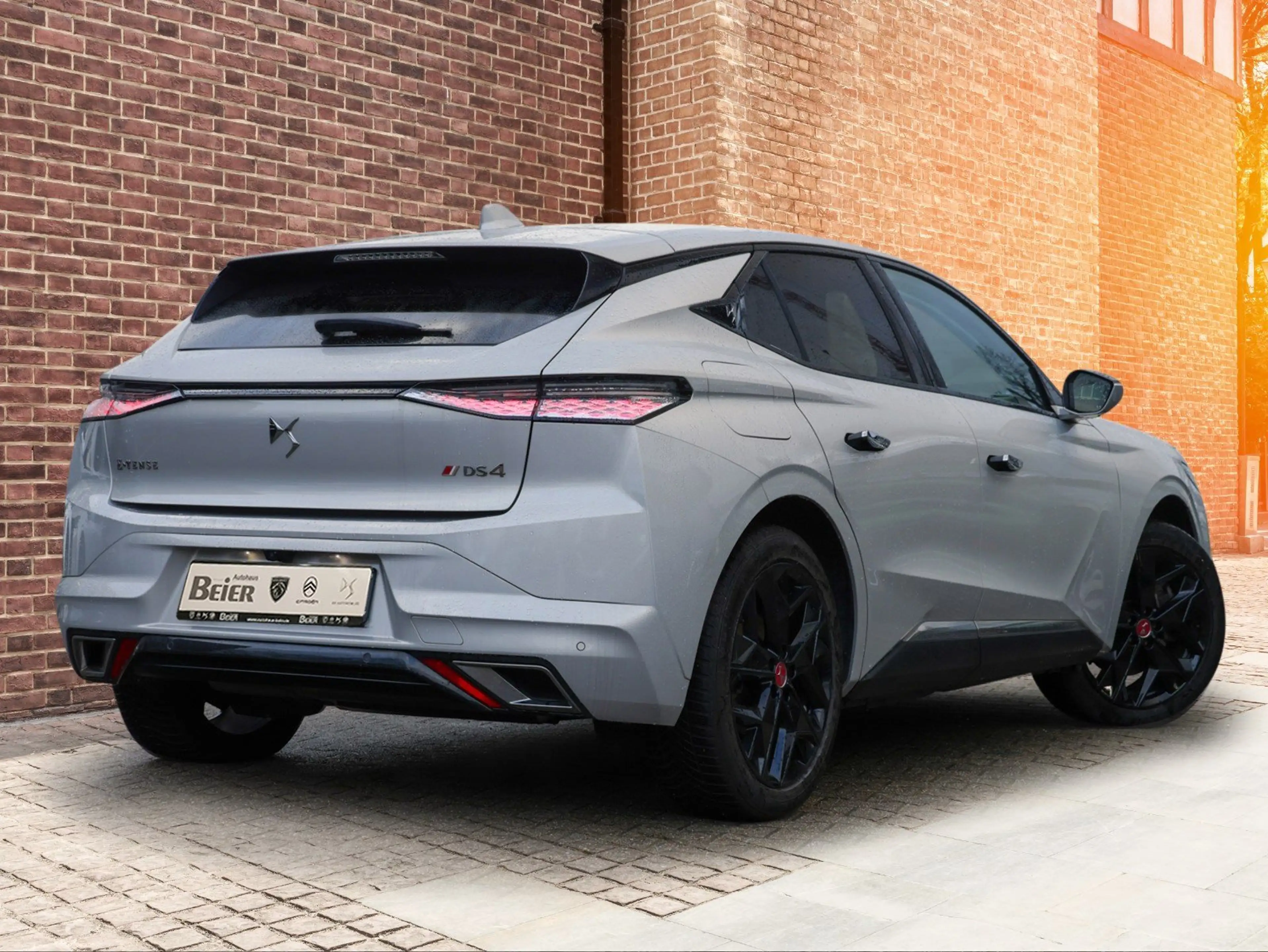 DS Automobiles DS 4 DS4 1.6 Plug-in Performance Line+ 225 Sitzh./ Keyl — photo 4