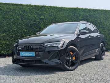 (Q8) e-tron S-line - sportstuur - gekleurde remklauwen