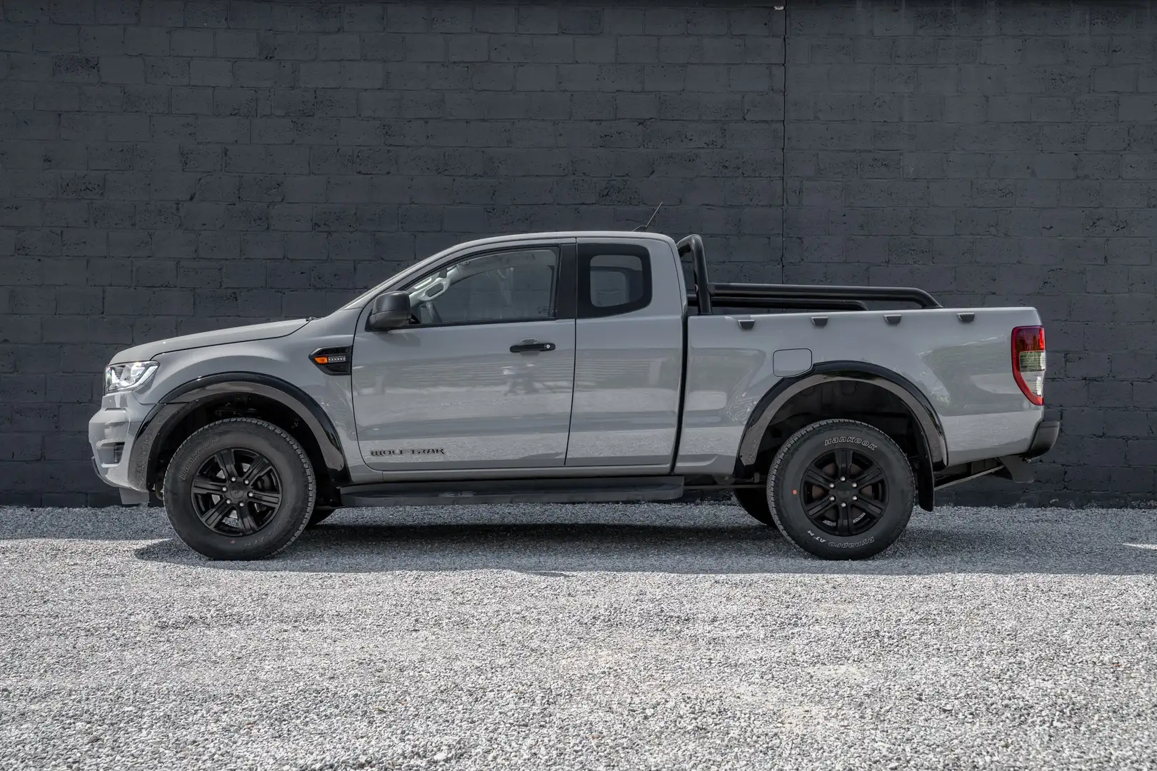 Ford Ranger 2.0d AUTOMAAT WOLFTRACK Šedá - 2