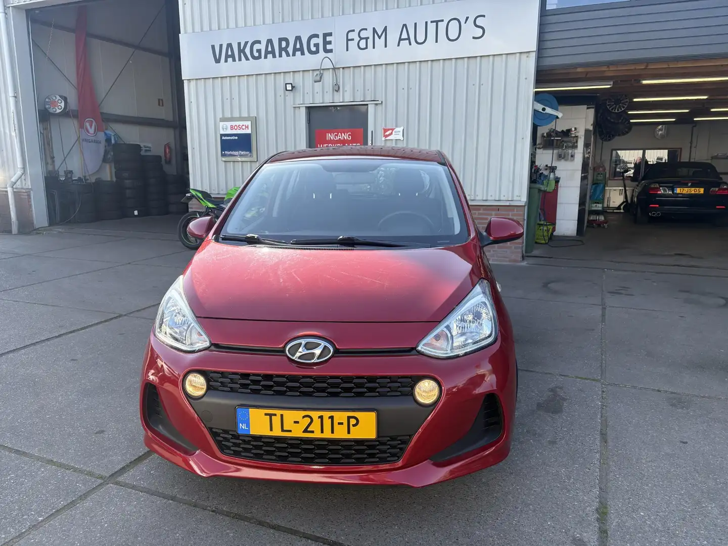Hyundai i10 1.0i Comfort Rood - 2