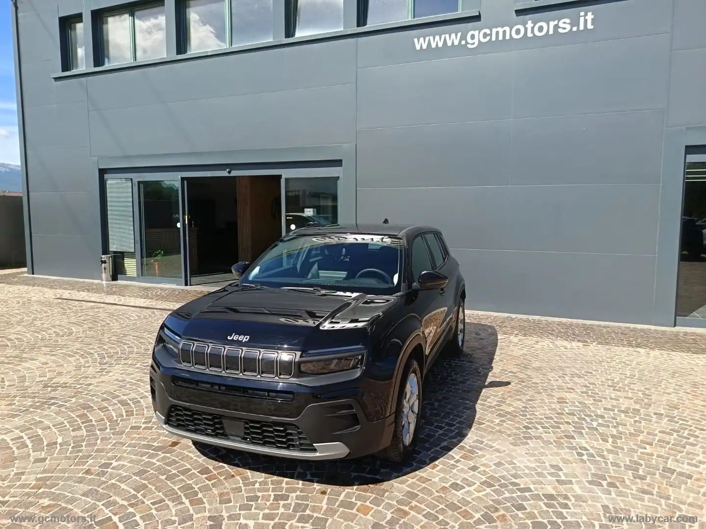 Jeep Avenger 1.2 Turbo Altitude Nero - 1