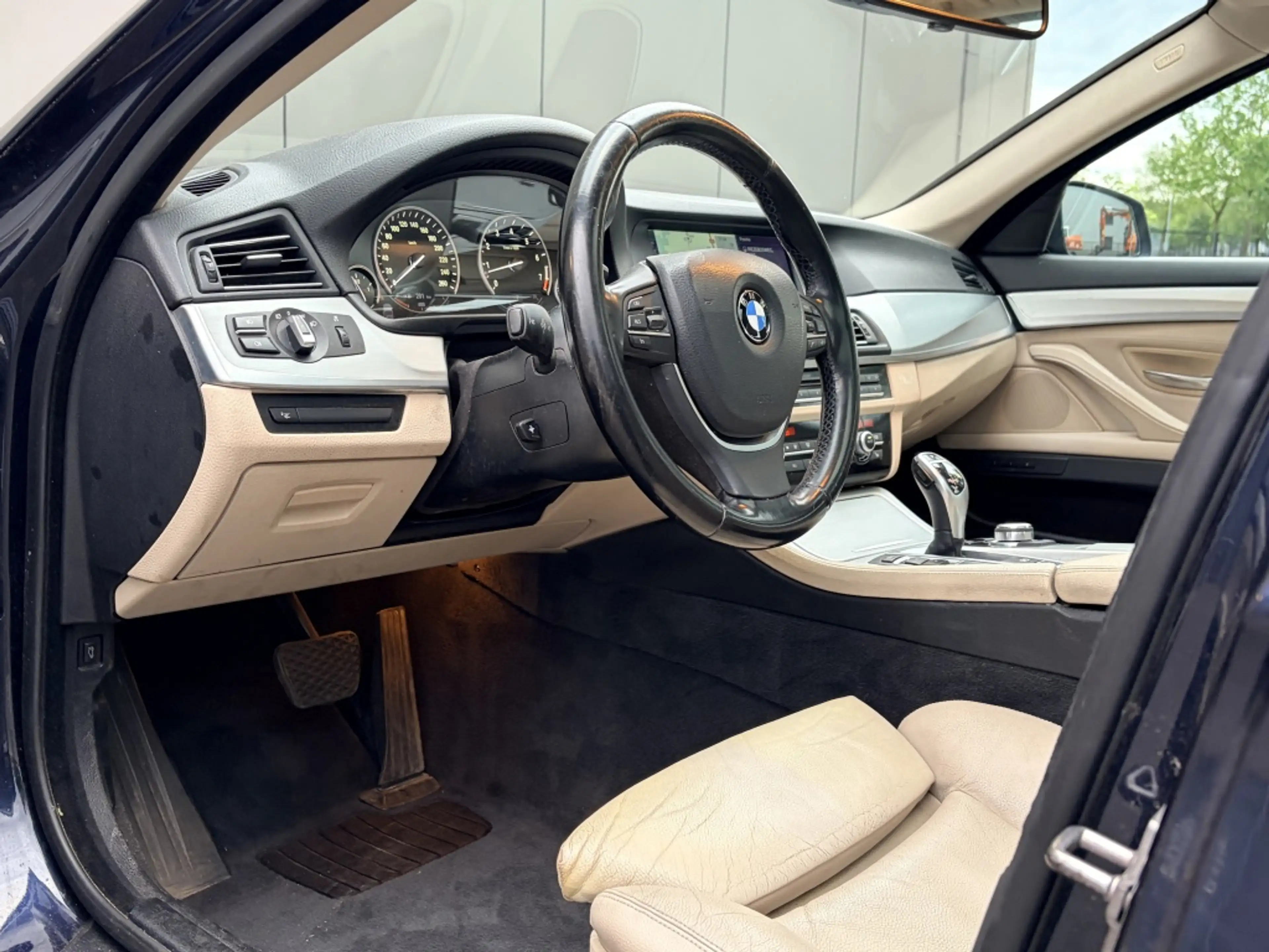 BMW 535 5-serie Touring 535xi - Xdrive - pabo - mavo - nap — photo 8