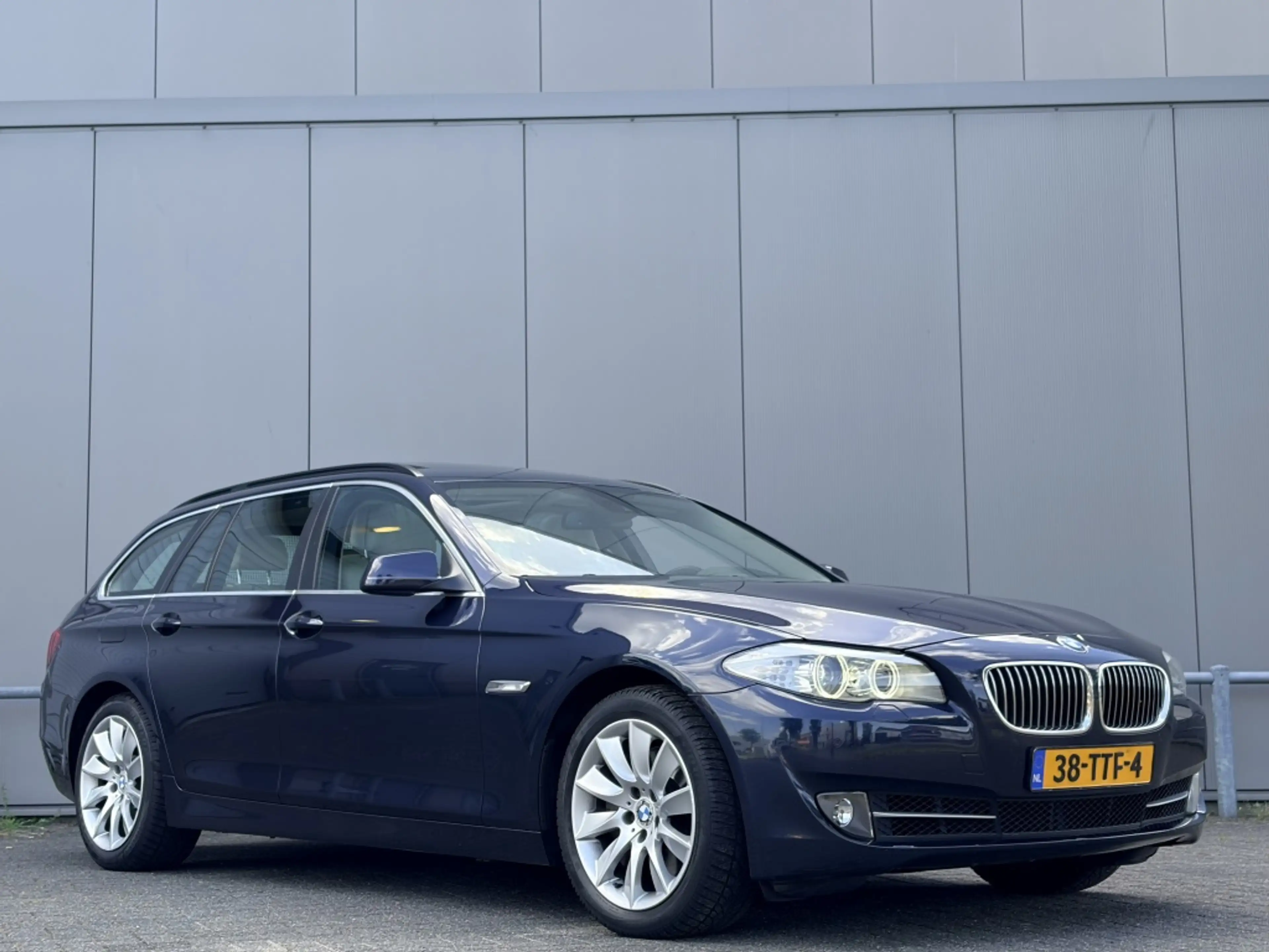 BMW 535 5-serie Touring 535xi - Xdrive - pabo - mavo - nap — photo 3