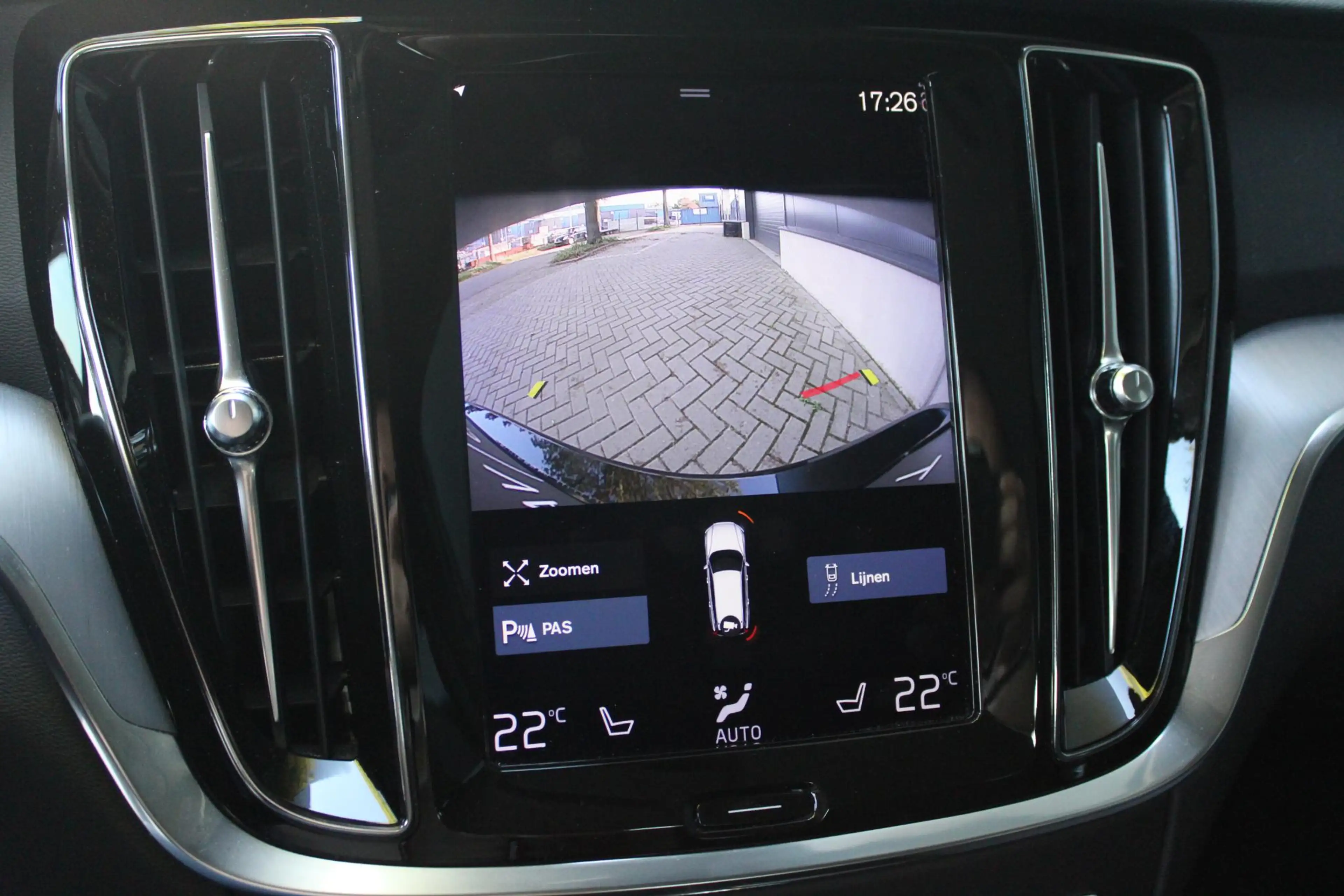 Volvo V60 2.0 T6 Recharge AWD Essential Bright | Stuur & Sto — photo 9