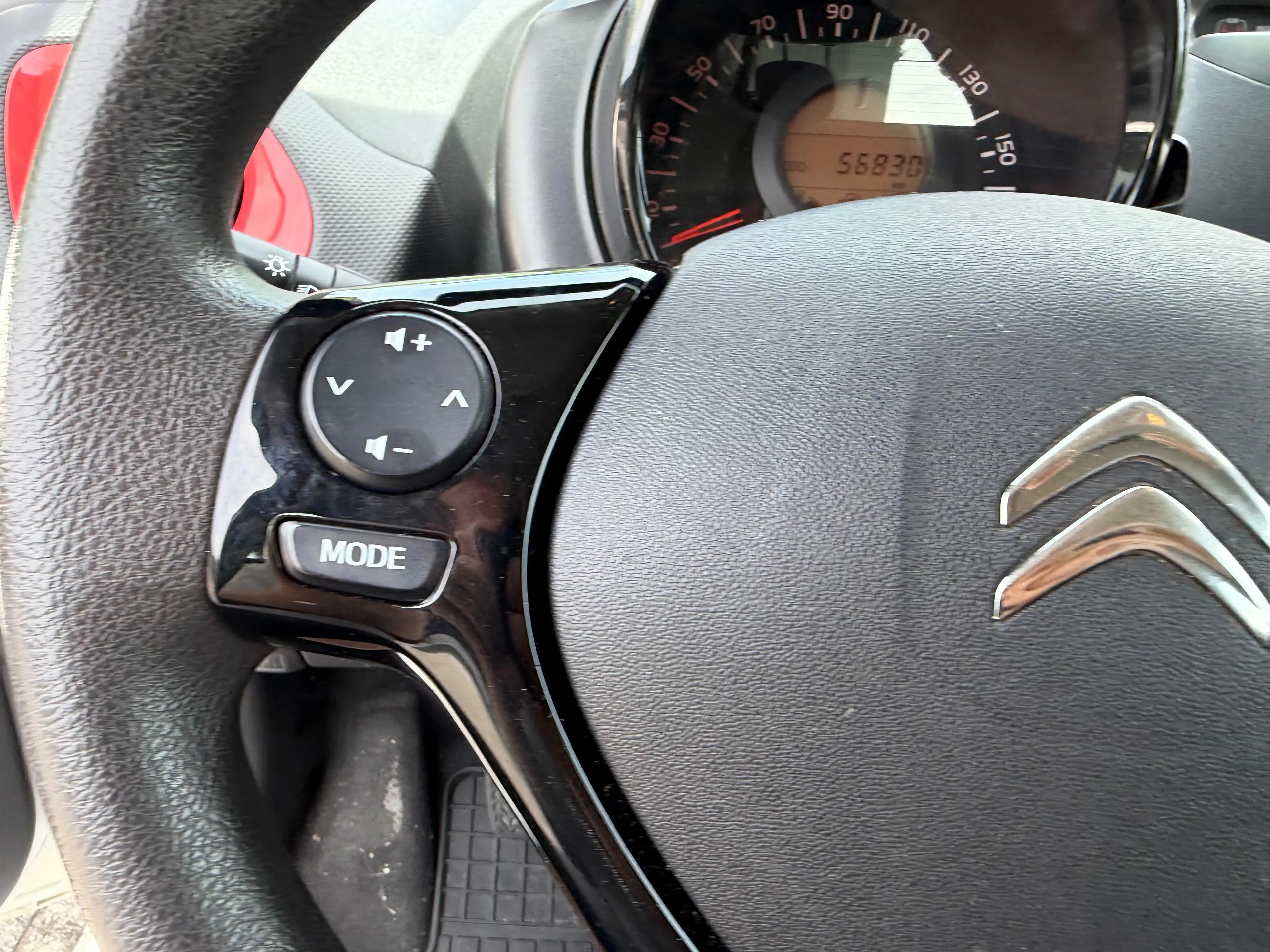 Citroen C1 C1 1.2i PureTech Airscape Feel open dak, Airco — photo 14