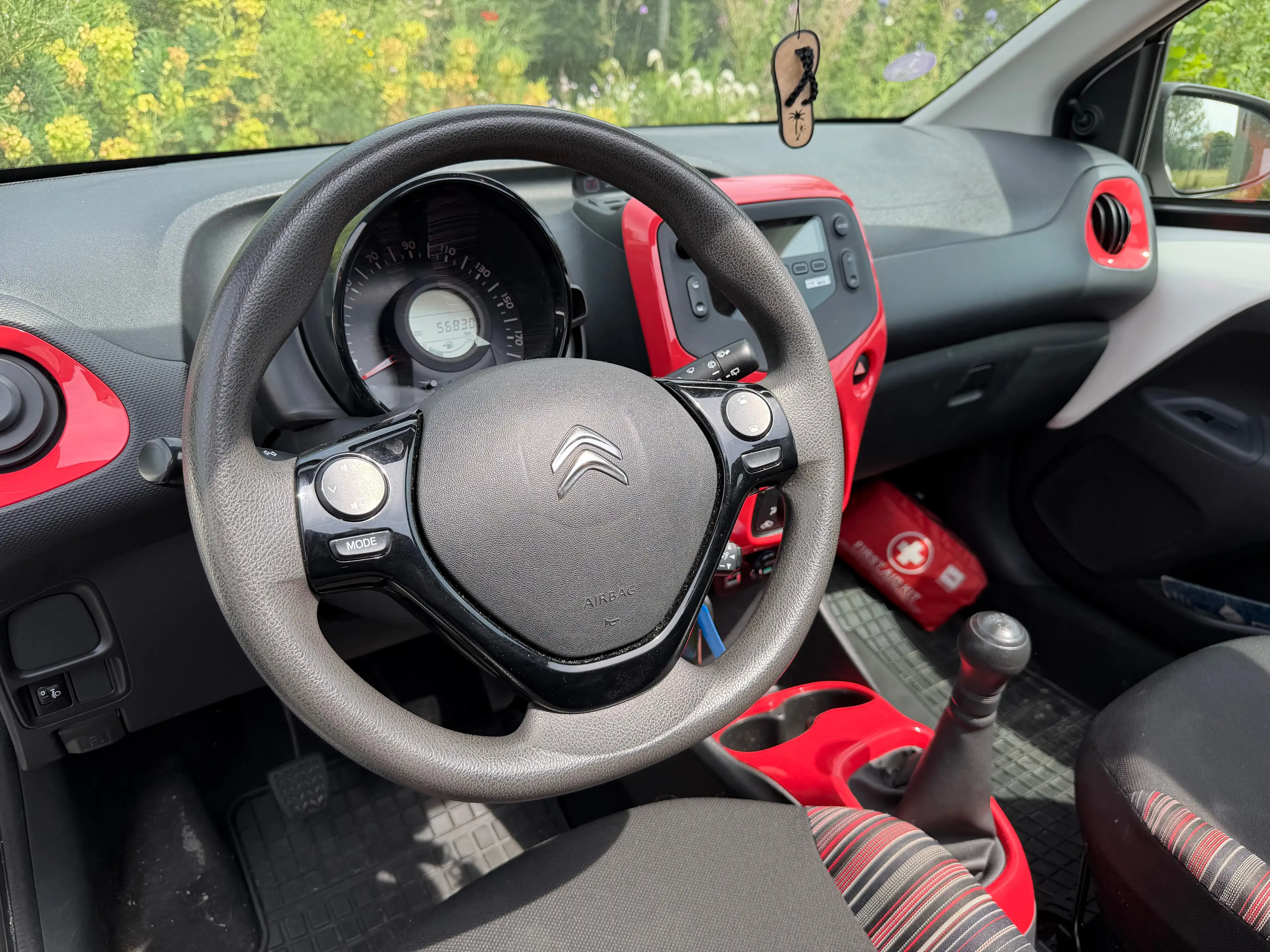 Citroen C1 C1 1.2i PureTech Airscape Feel open dak, Airco — photo 11
