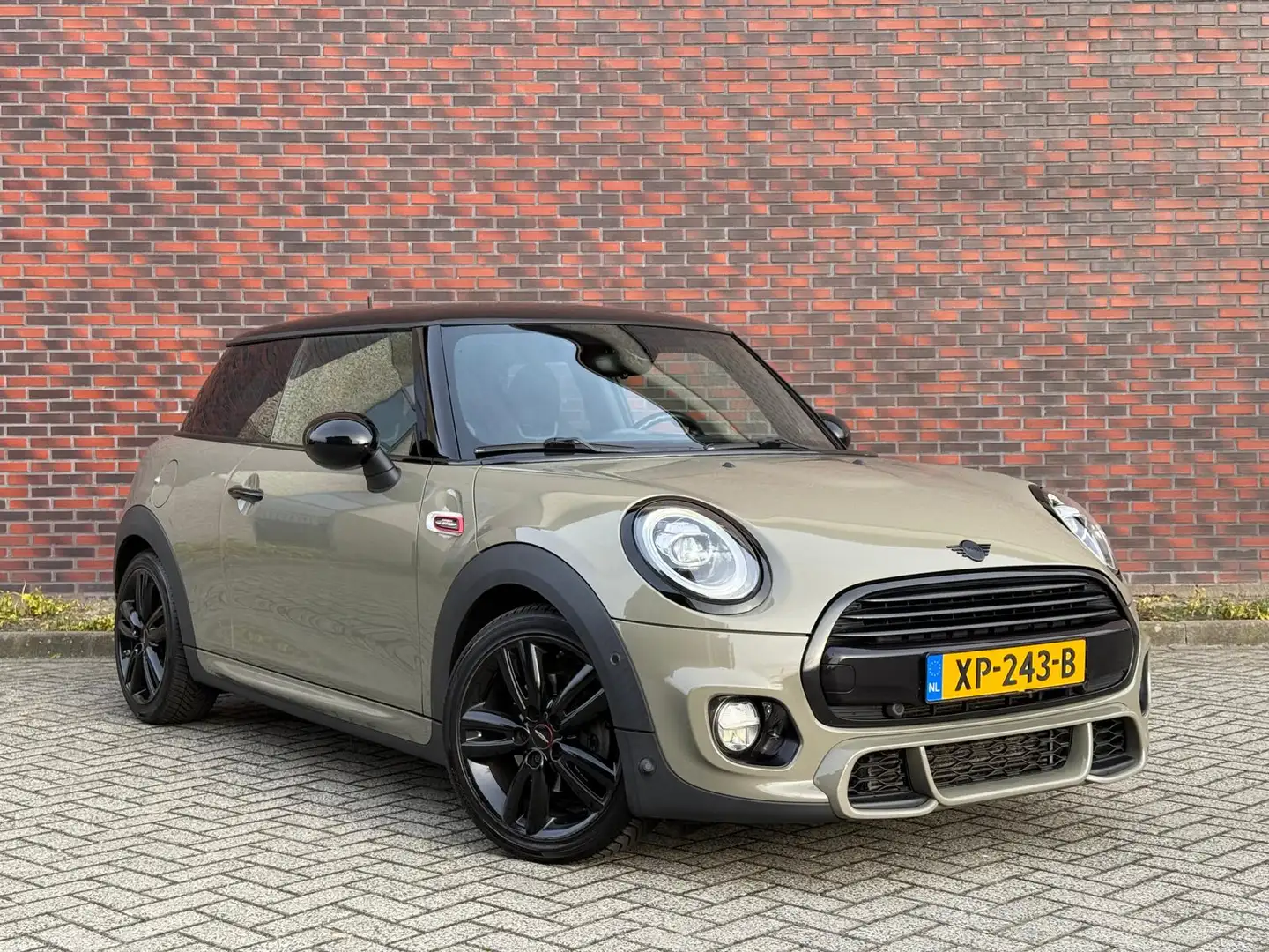 MINI John Cooper Works 1.5 Cooper Automaat Harman & Kardon Navi-Professio Grau - 2