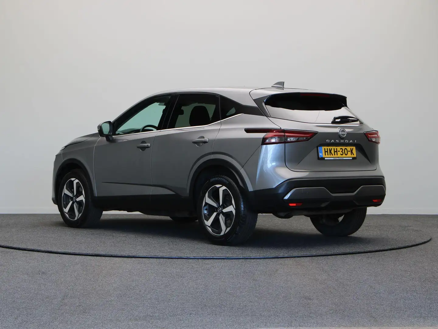 Nissan Qashqai 158pk MHEV Xtronic N-Connecta | 1800kg Trekgewicht Grijs - 2