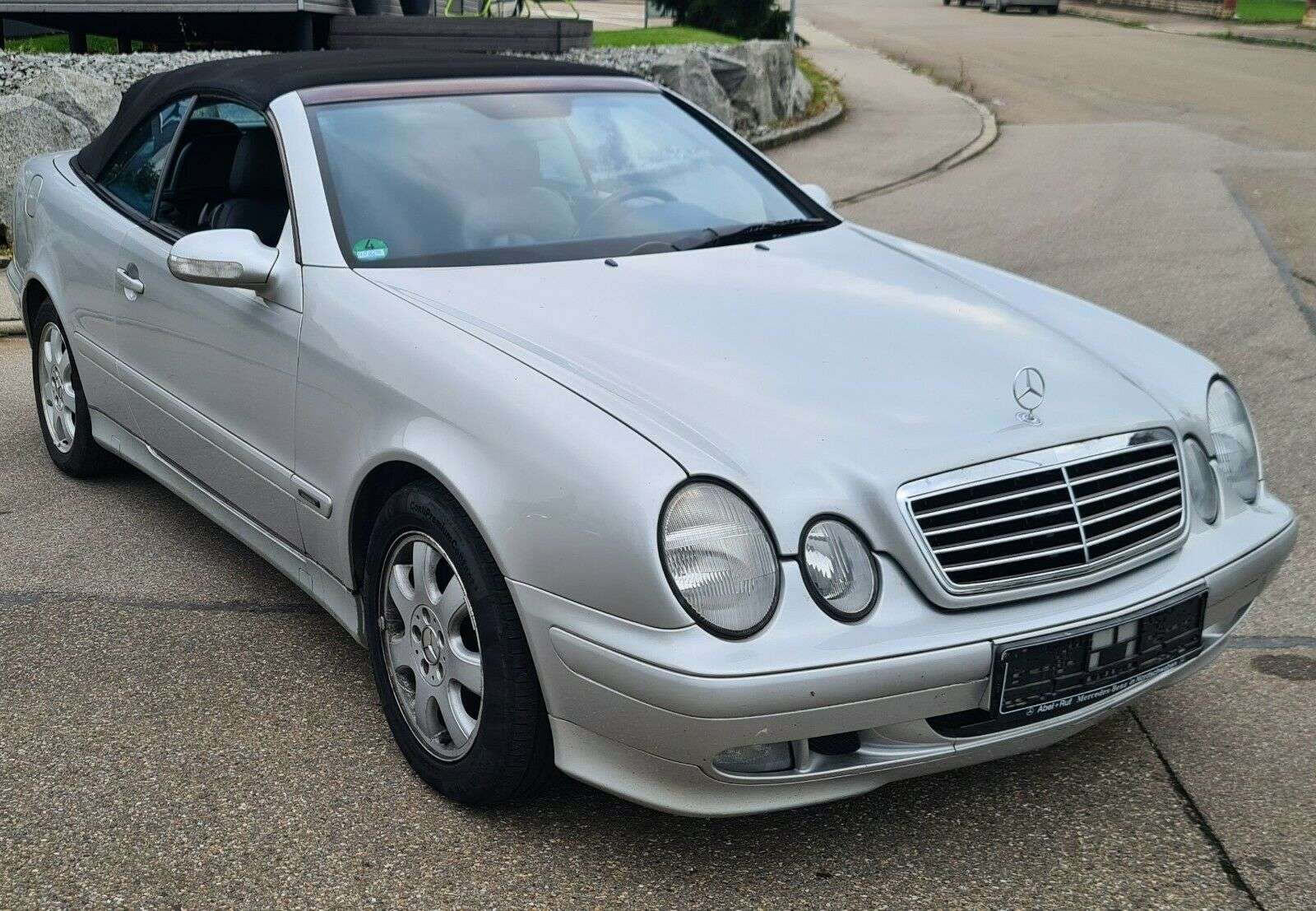 Second hand Mercedes Benz 200 