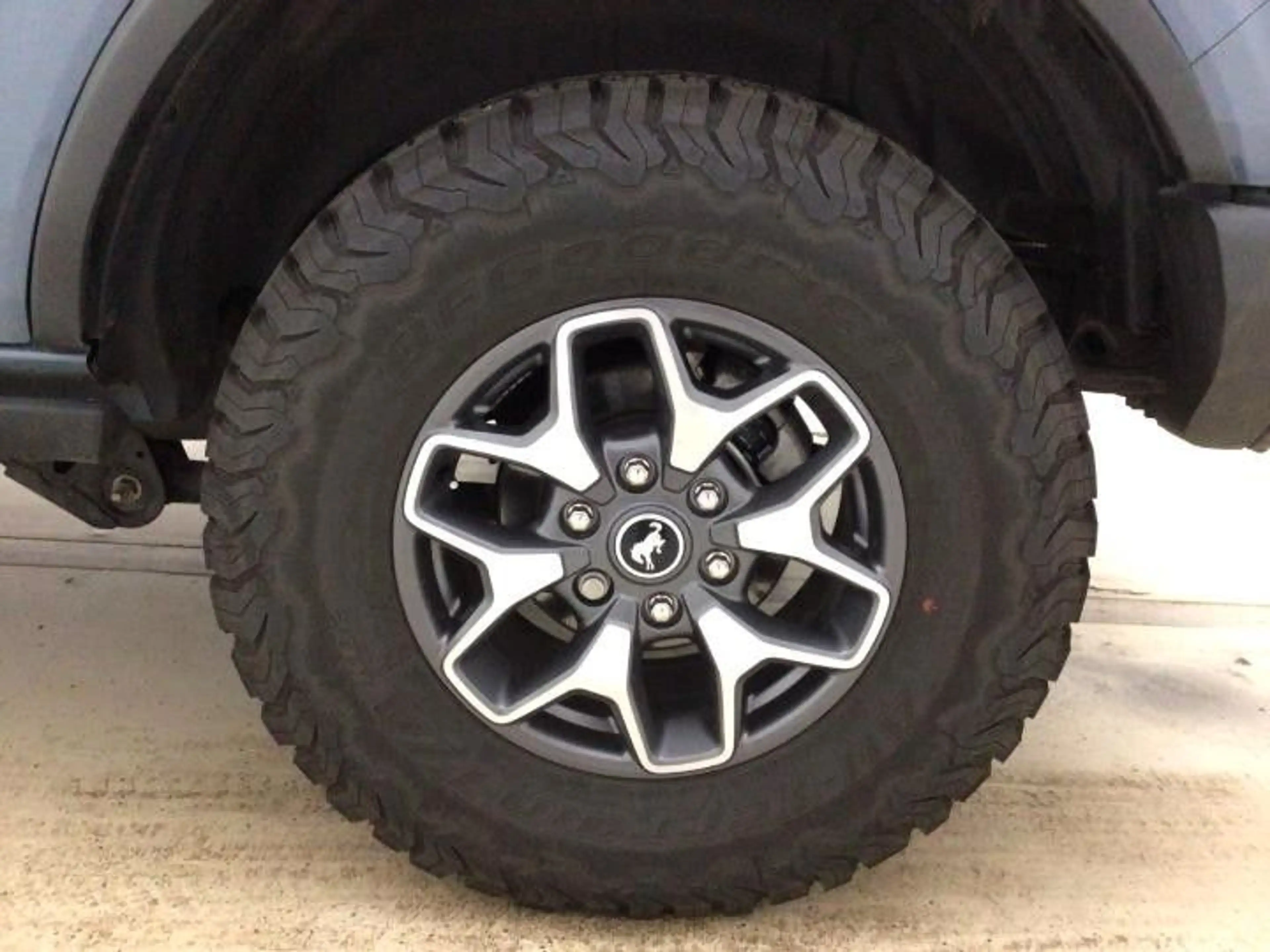 Ford Bronco Badlands e-4WD iACC+BLIS+B&O+LED+SYNC4 — photo 7