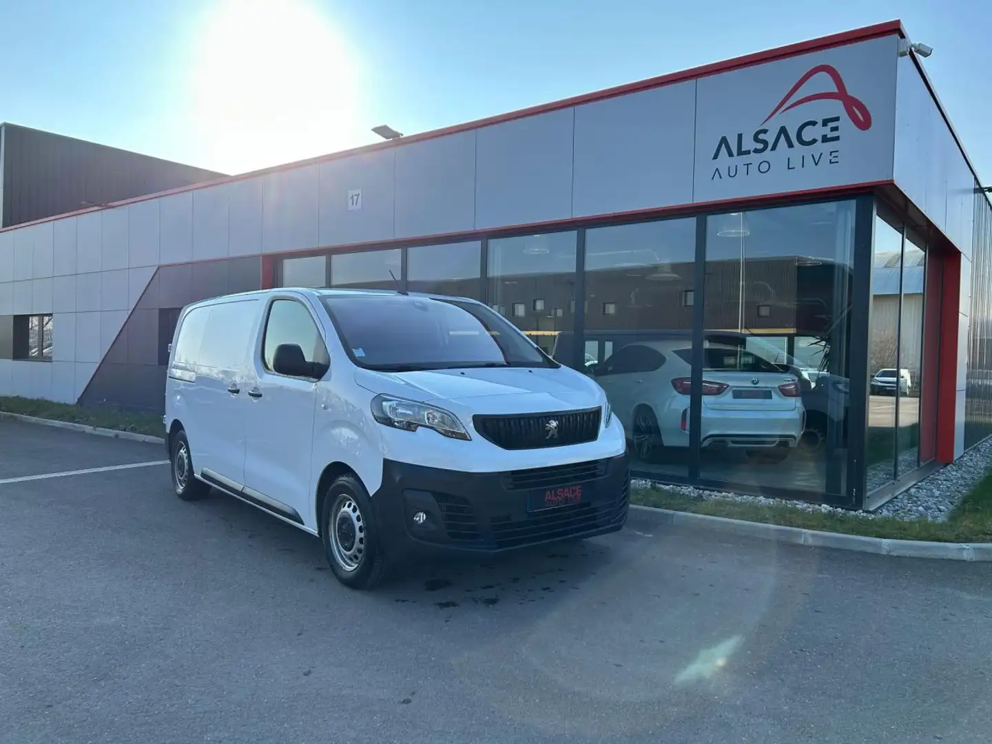 Peugeot Expert Standard 1.5 BlueHDi 120CH Premium - 15 750 HT - 3 Blanc - 1