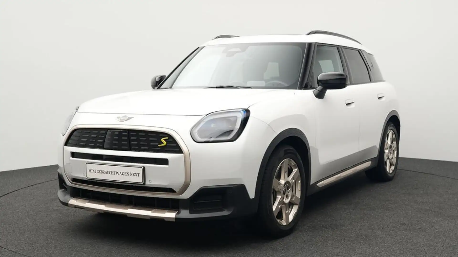 MINI Countryman SE All4 Favoured Trim Weiß - 1