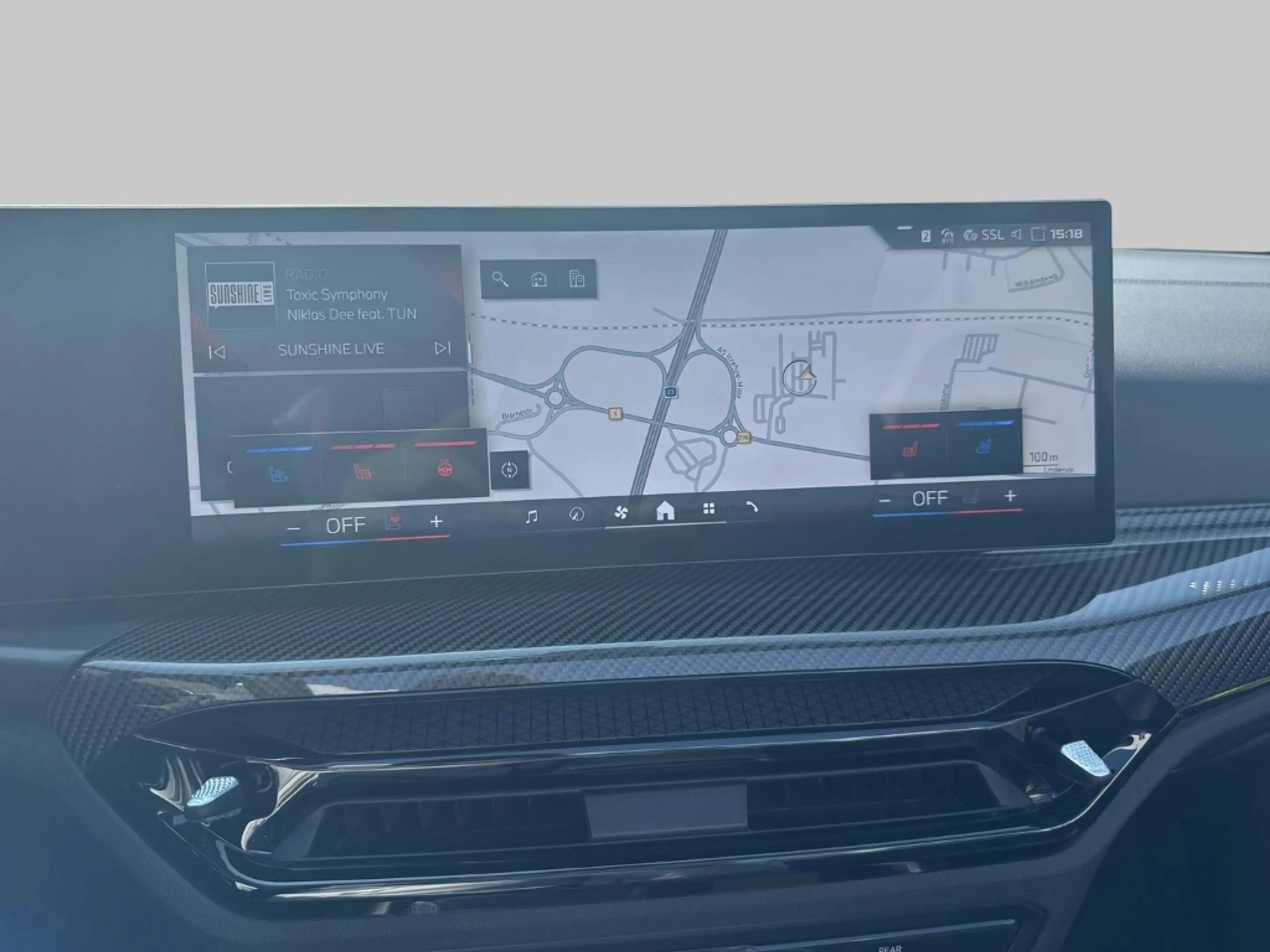 BMW 440 xDrive Cabrio Sportpaket HUD AD AHK-el. klappb. AH — photo 11