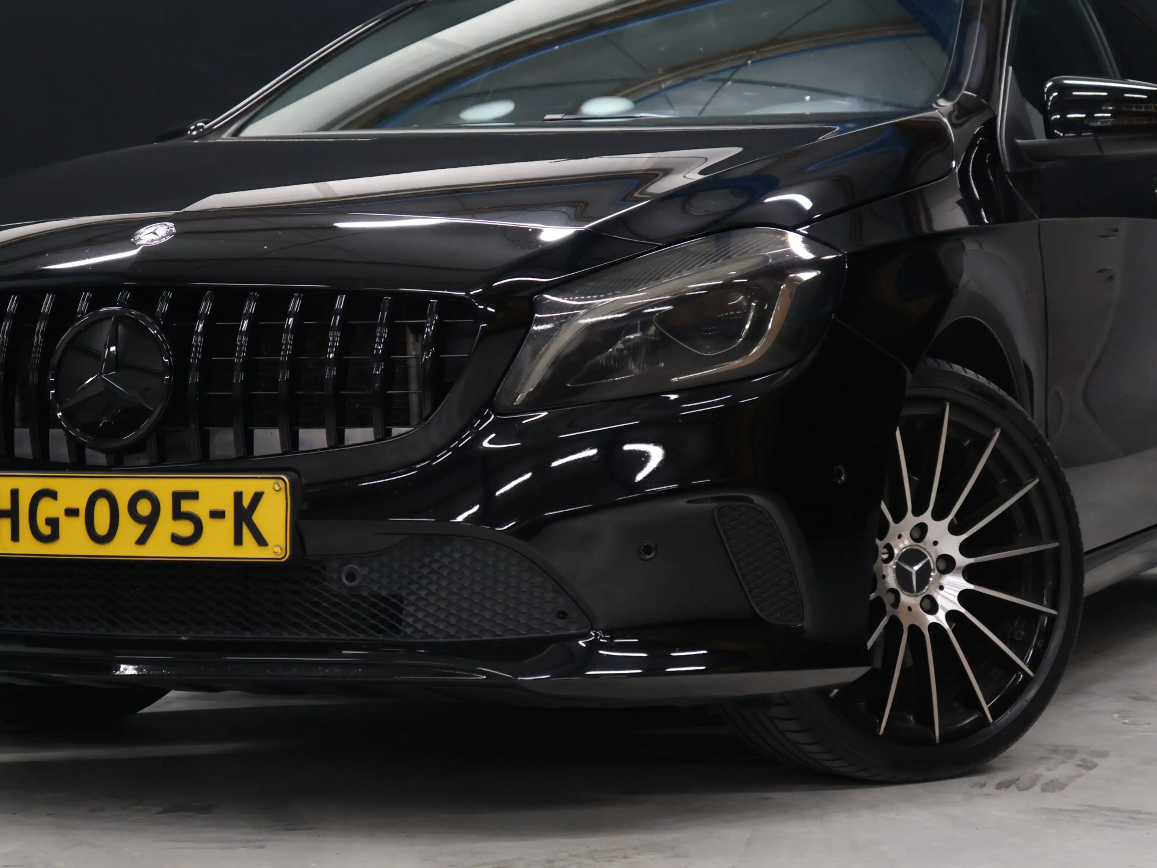 Mercedes-Benz A 180 Sport [NAVIGATIE, STERRENHEMEL, LED, PDC V+A, CRUI — photo 3