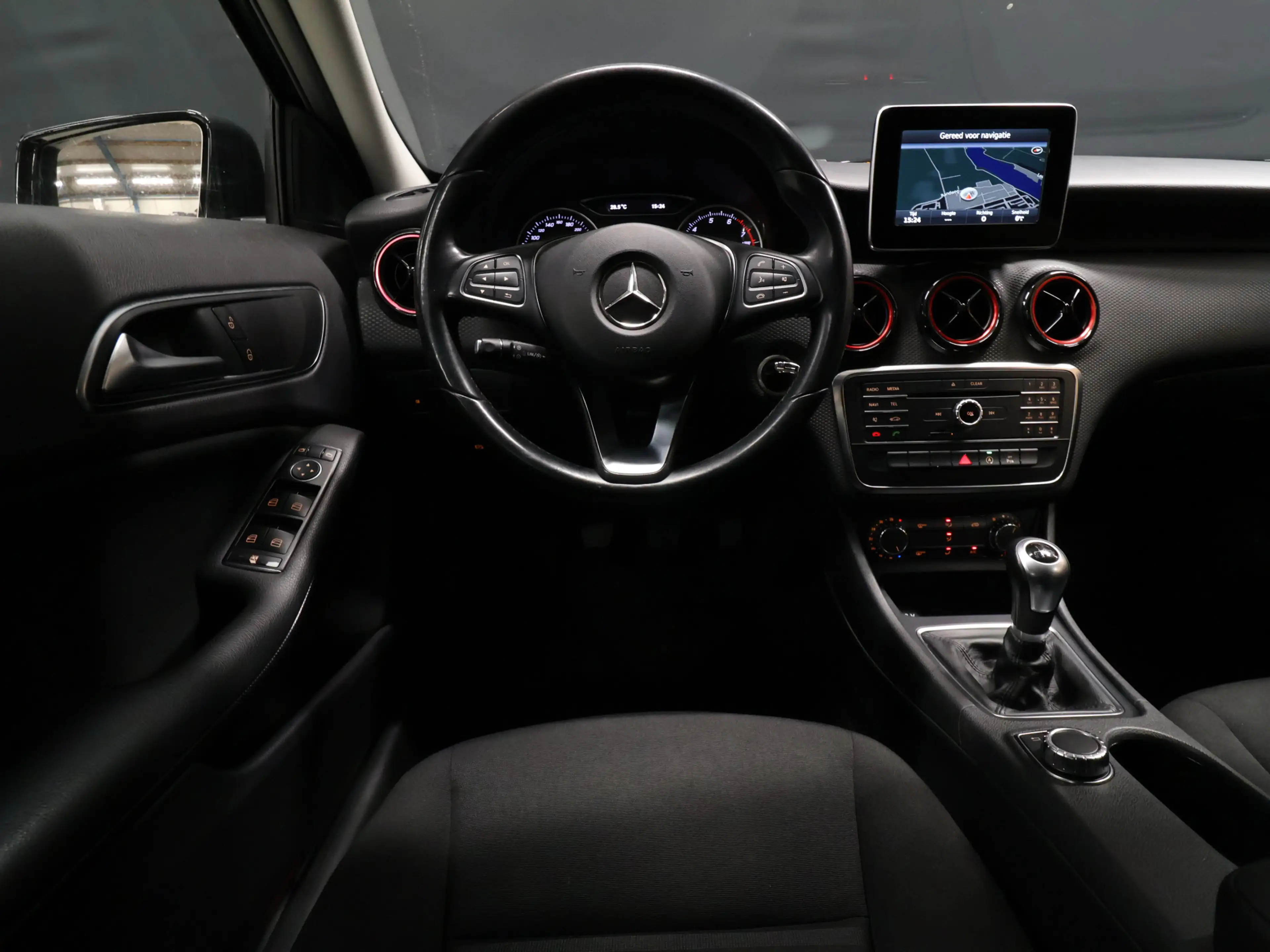 Mercedes-Benz A 180 Sport [NAVIGATIE, STERRENHEMEL, LED, PDC V+A, CRUI — photo 12