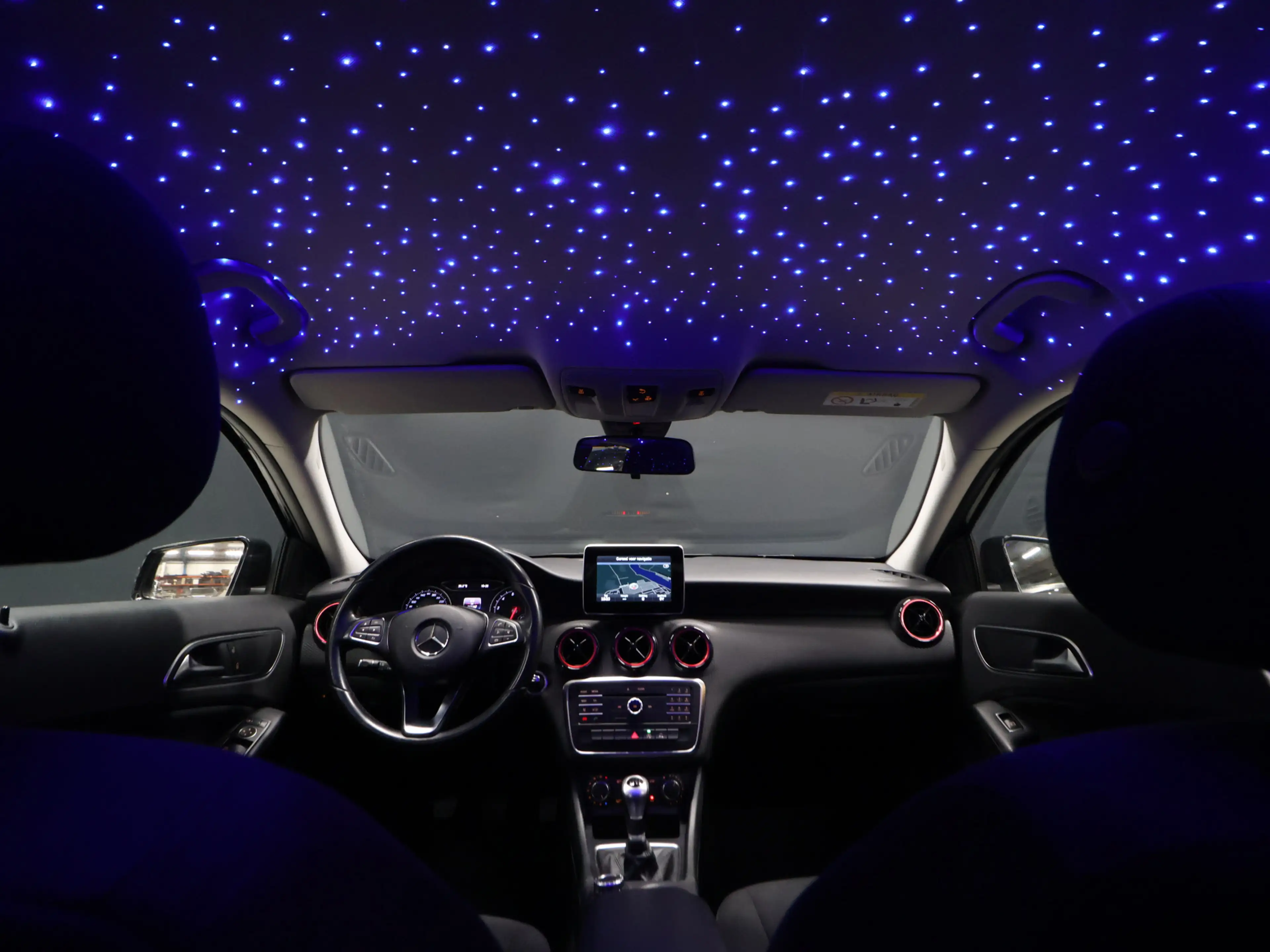 Mercedes-Benz A 180 Sport [NAVIGATIE, STERRENHEMEL, LED, PDC V+A, CRUI — photo 2