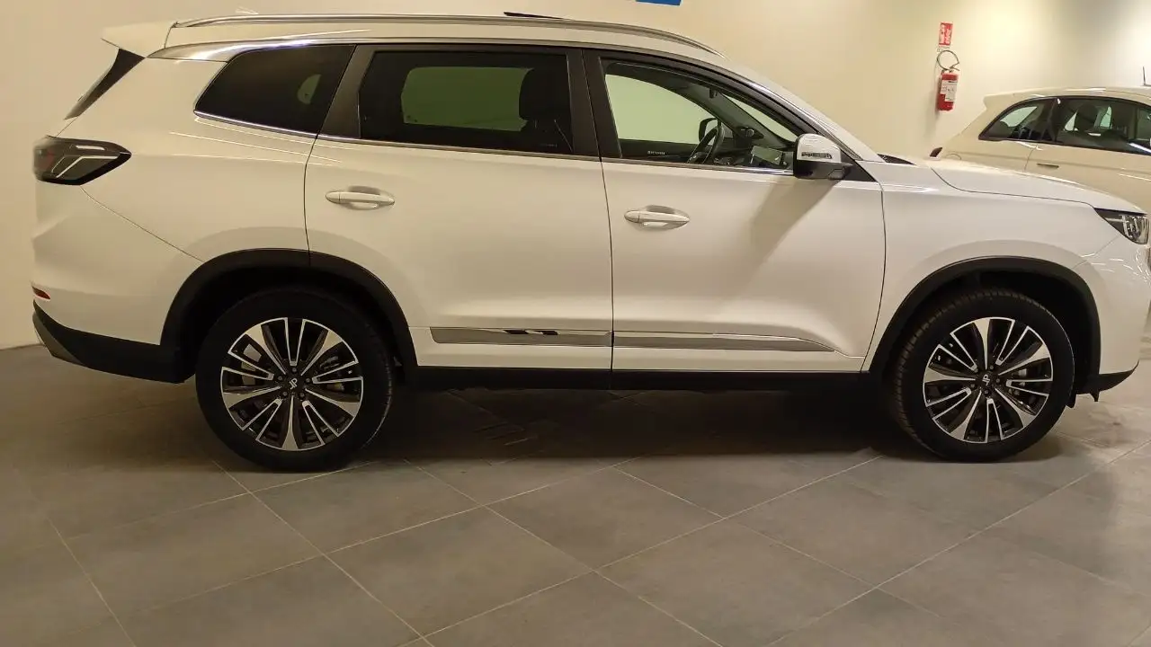 DR Automobiles DR7.0 2024