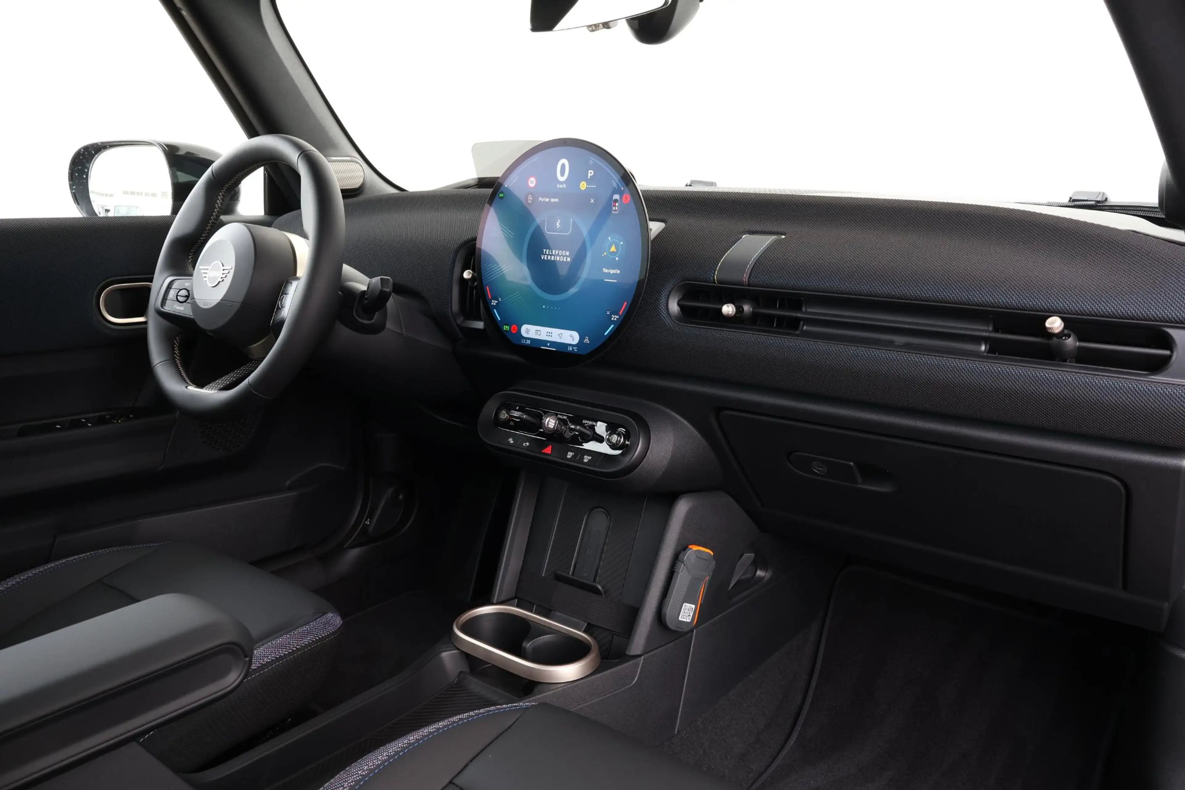 MINI Cooper C Cabrio Classic Trim | Pakket M — photo 12