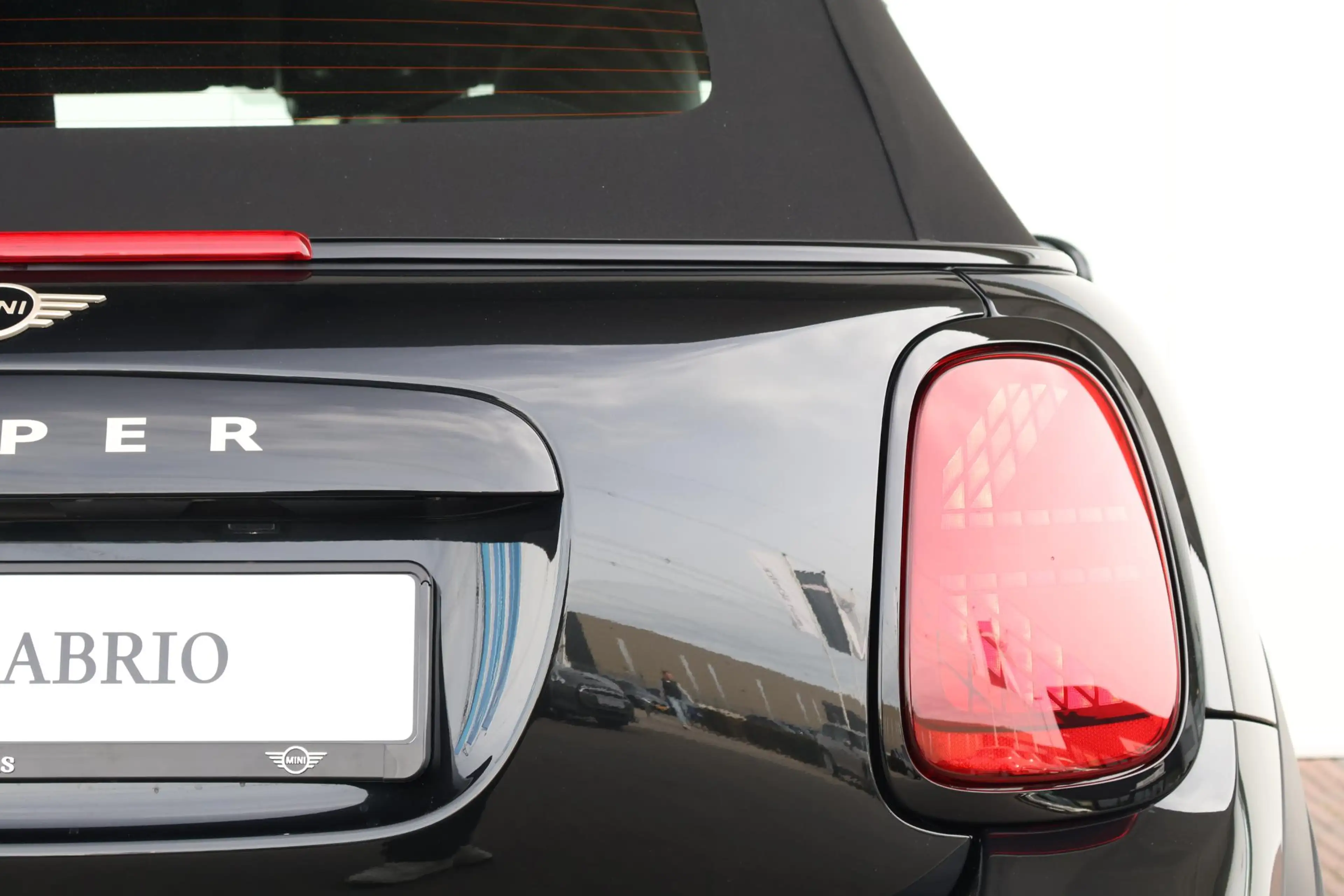 MINI Cooper C Cabrio Classic Trim | Pakket M — photo 11