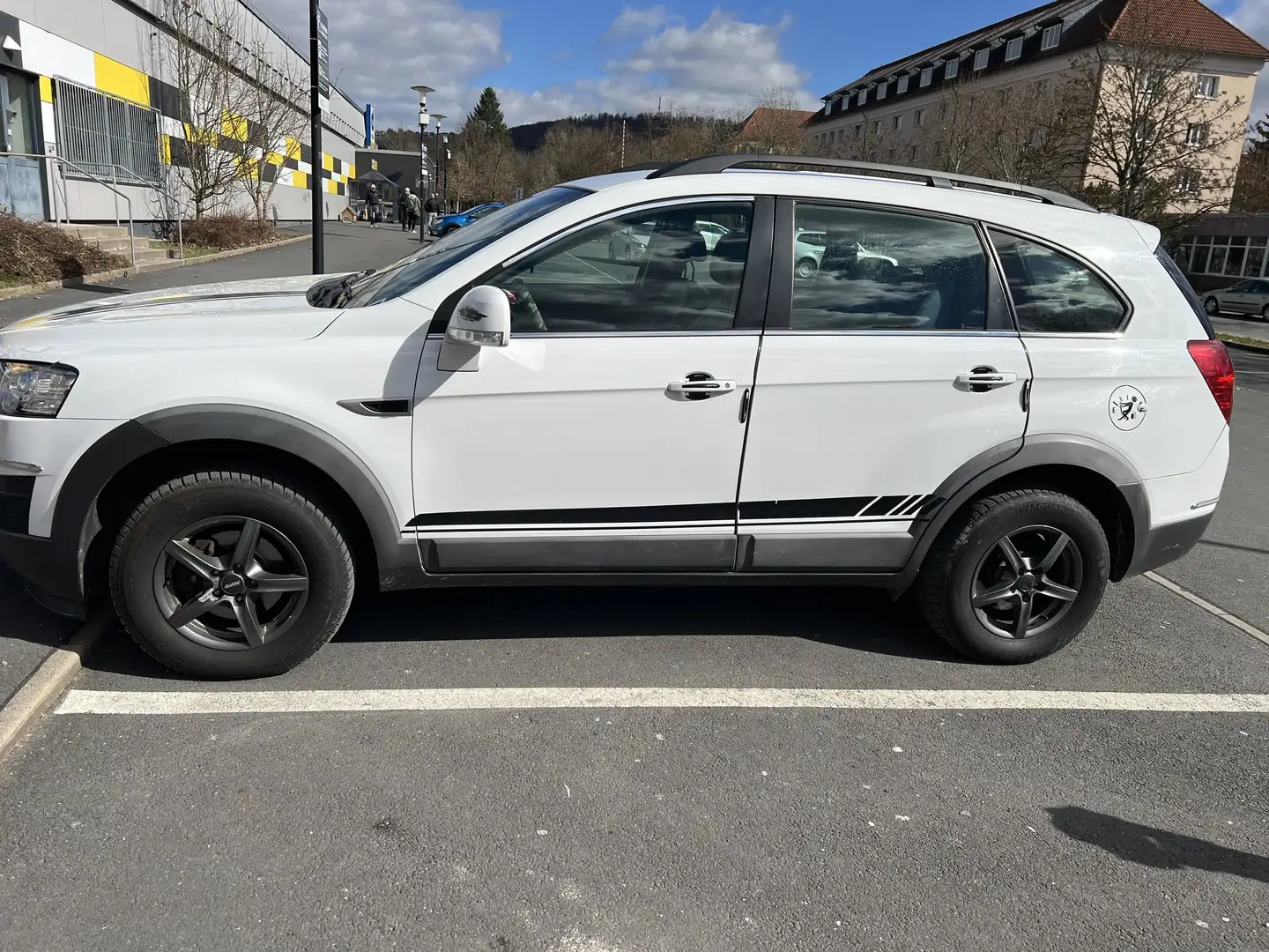 Chevrolet Captiva 2.2 Diesel 2WD LS - 2