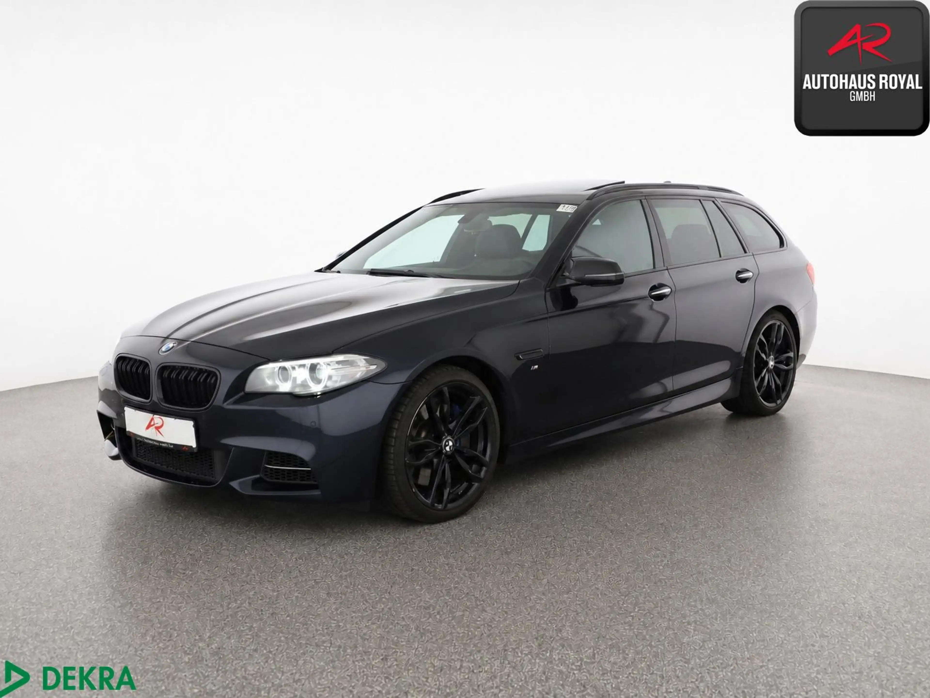 BMW M550 d T xDrive HEAD-UP,PANORAMA,DIG.TACHO,AHK