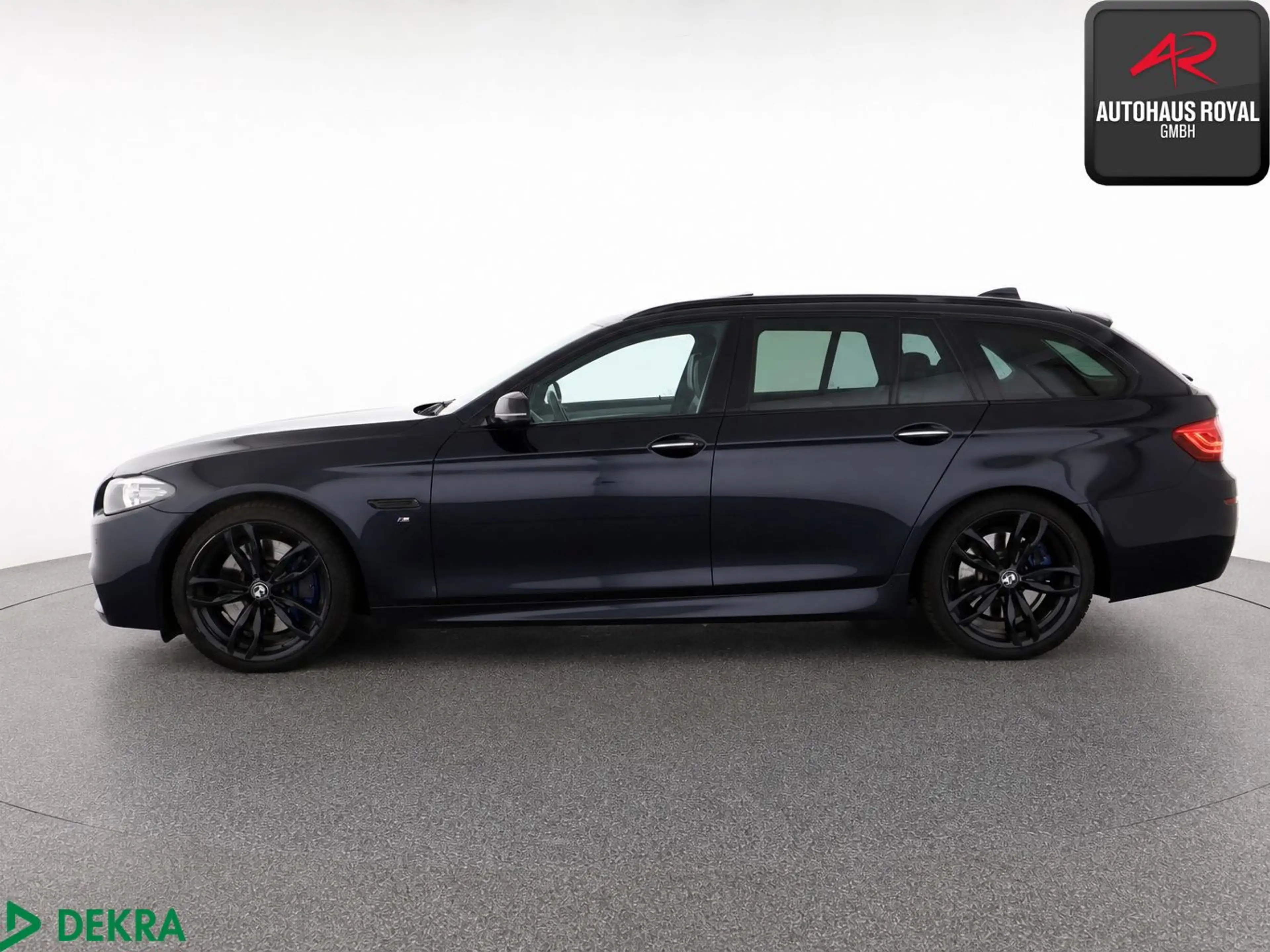 BMW M550 d T xDrive HEAD-UP,PANORAMA,DIG.TACHO,AHK — photo 2