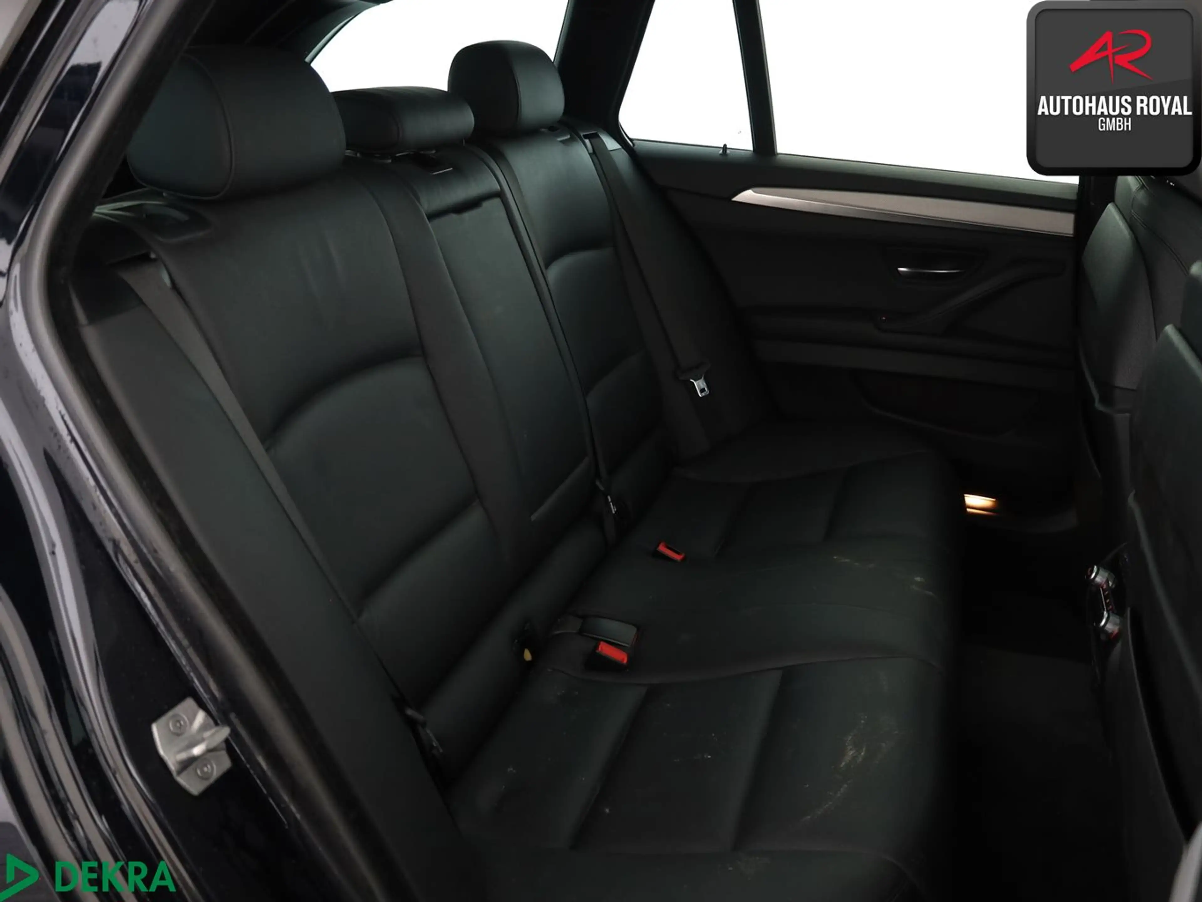 BMW M550 d T xDrive HEAD-UP,PANORAMA,DIG.TACHO,AHK — photo 12