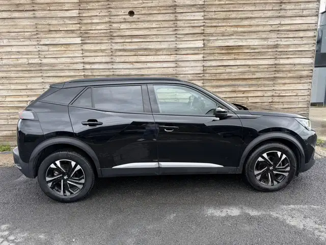 Peugeot 2008 view 8