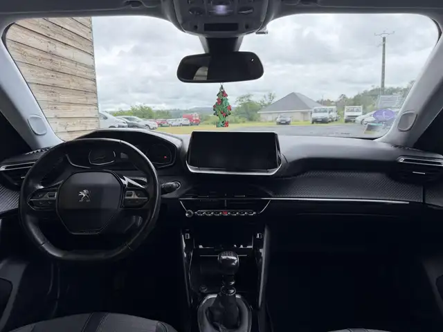 Peugeot 2008 view 15