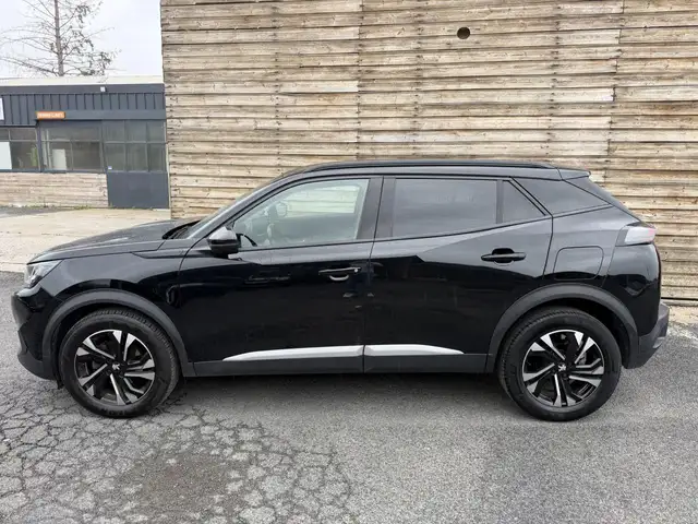 Peugeot 2008 view 2