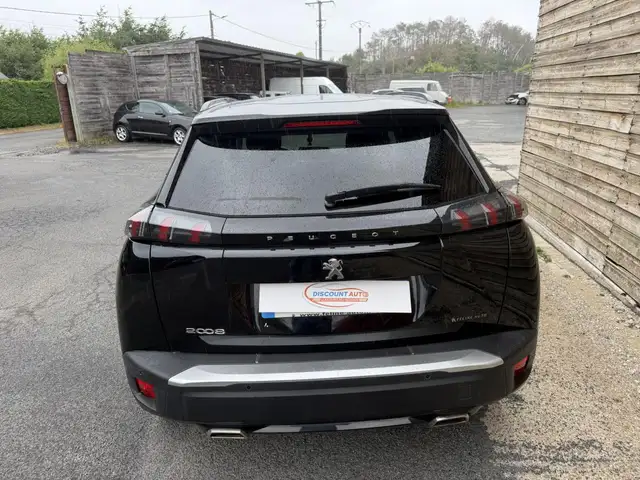 Peugeot 2008 view 4