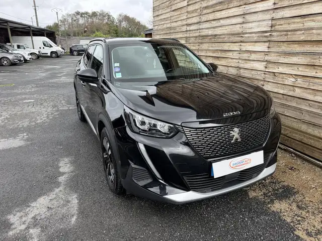 Peugeot 2008 view 9