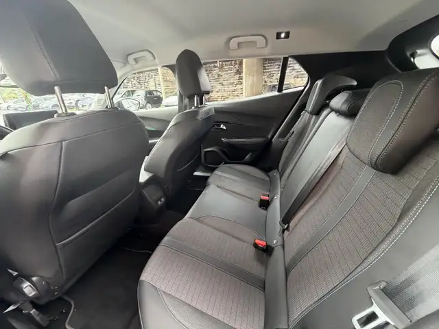 Peugeot 2008 view 20