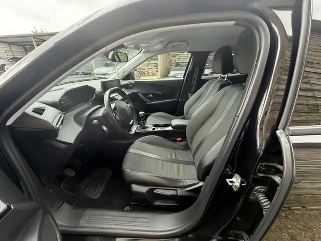 Peugeot 2008 view 21