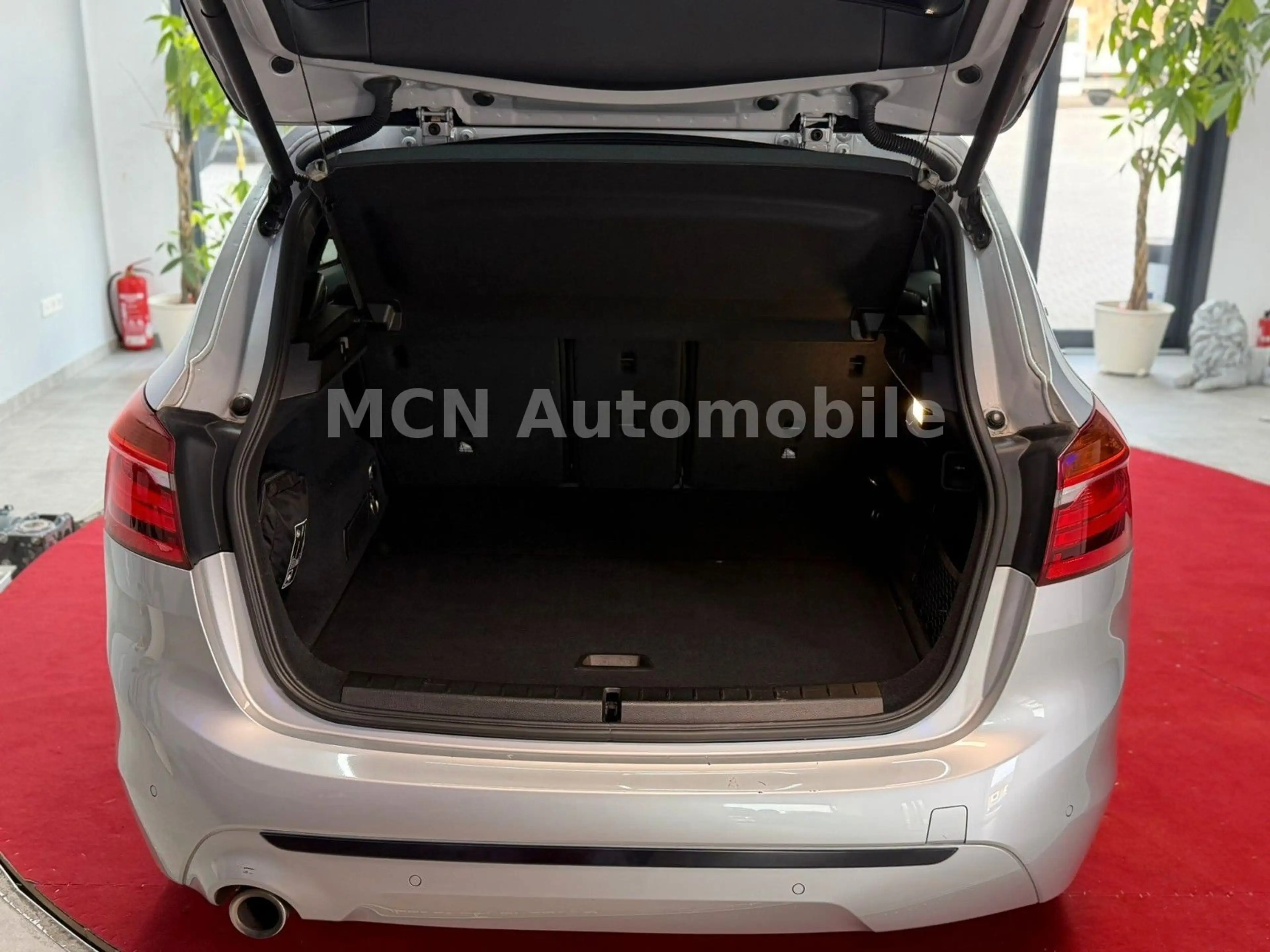 BMW 225 xe Active Tourer Sport Line Pano/PDC/Memory — photo 8