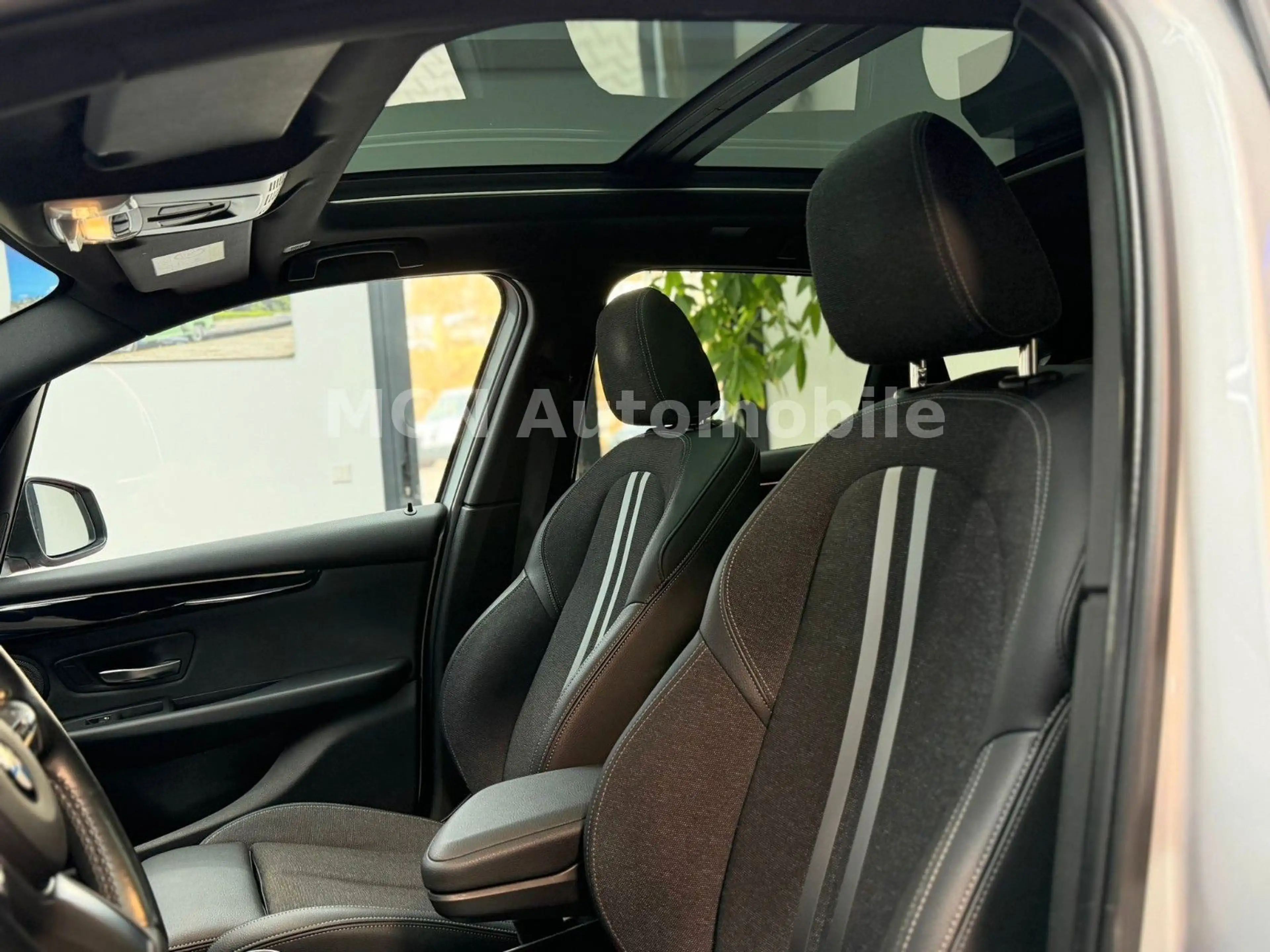 BMW 225 xe Active Tourer Sport Line Pano/PDC/Memory — photo 15